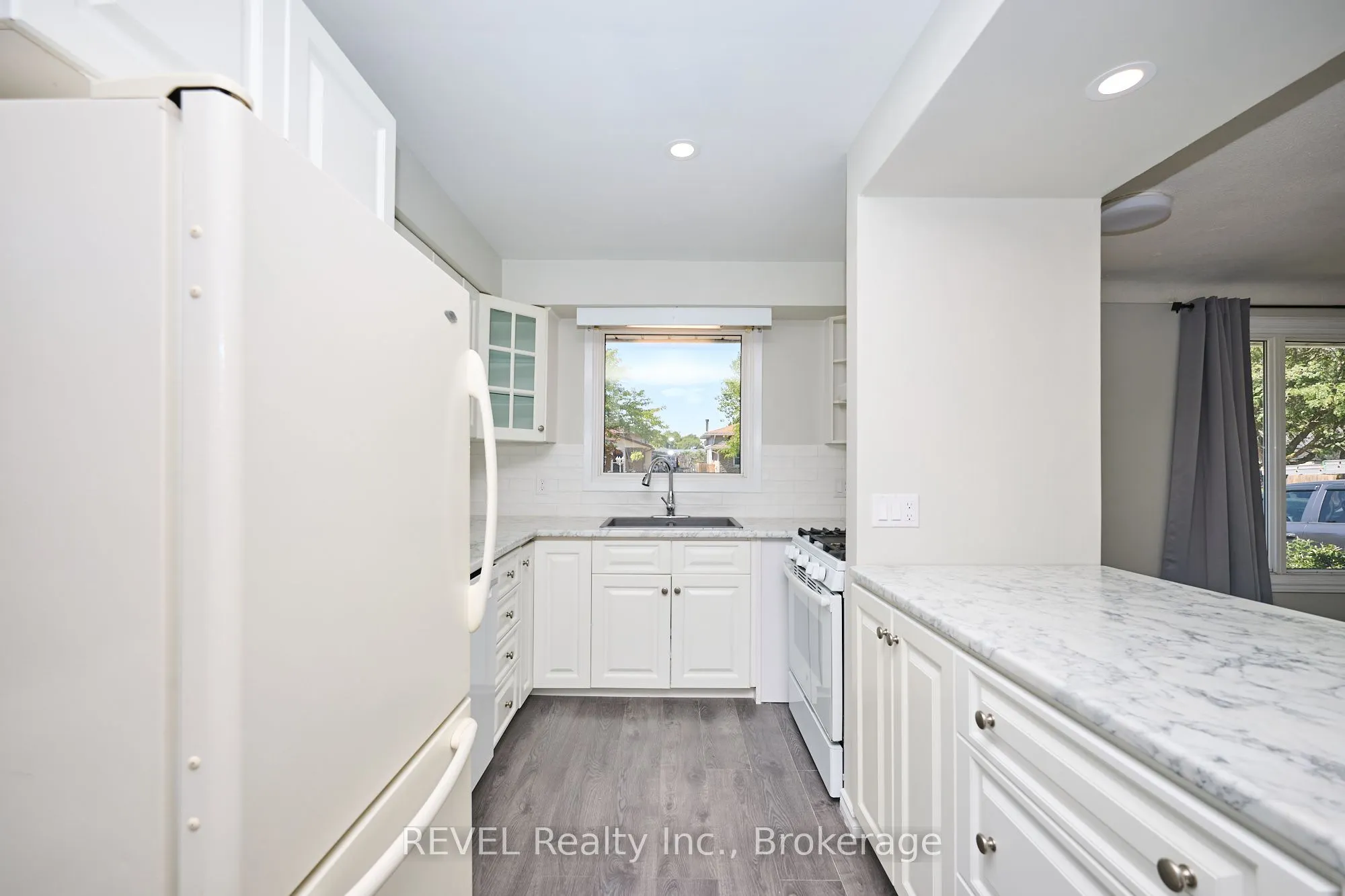 7386 Sunhaven Drive