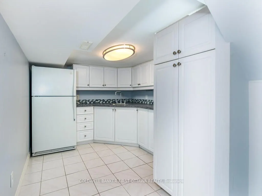 6101 Arbourwood Drive