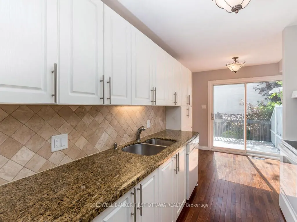 6101 Arbourwood Drive