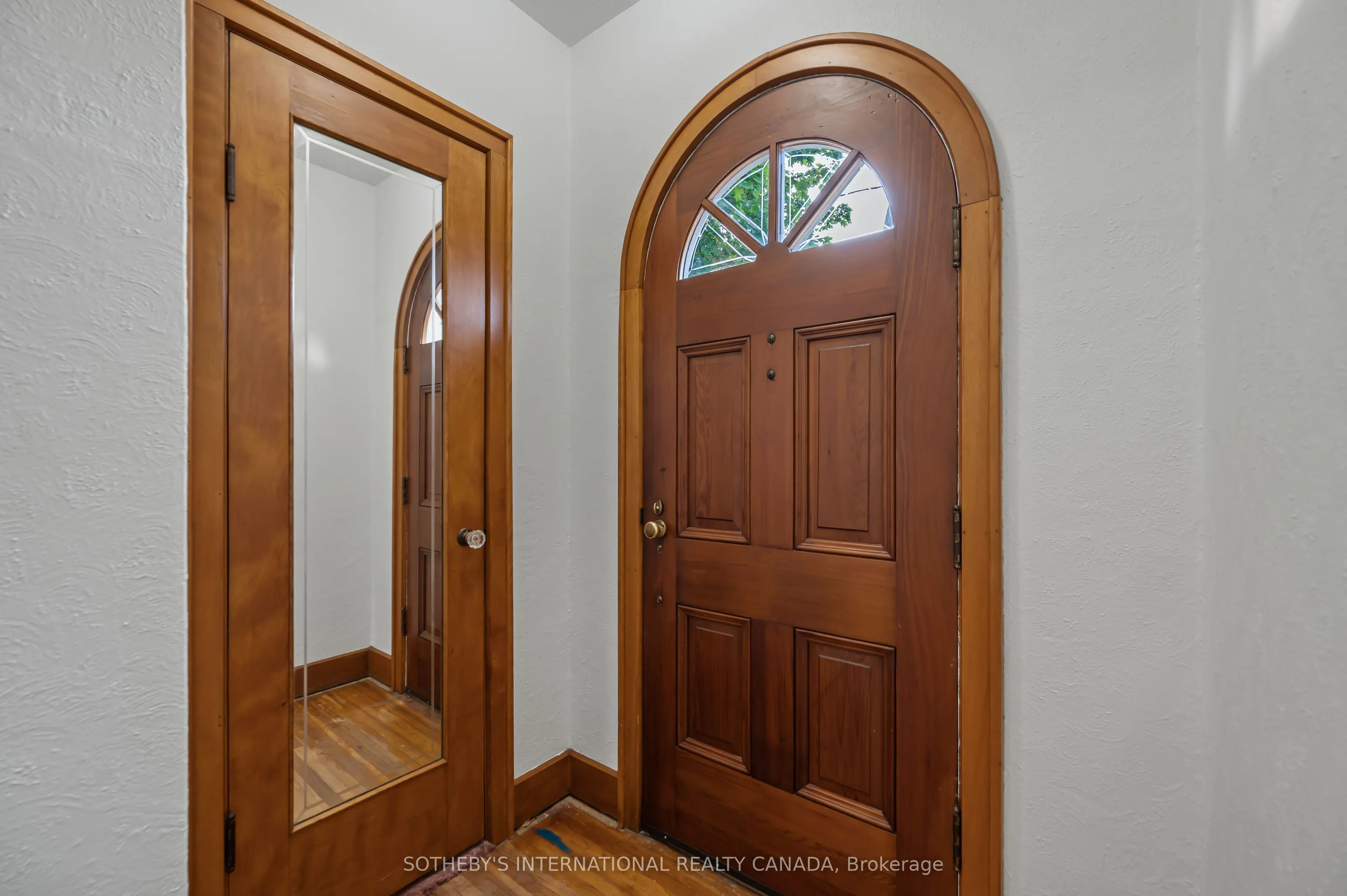 185 Highland Road W