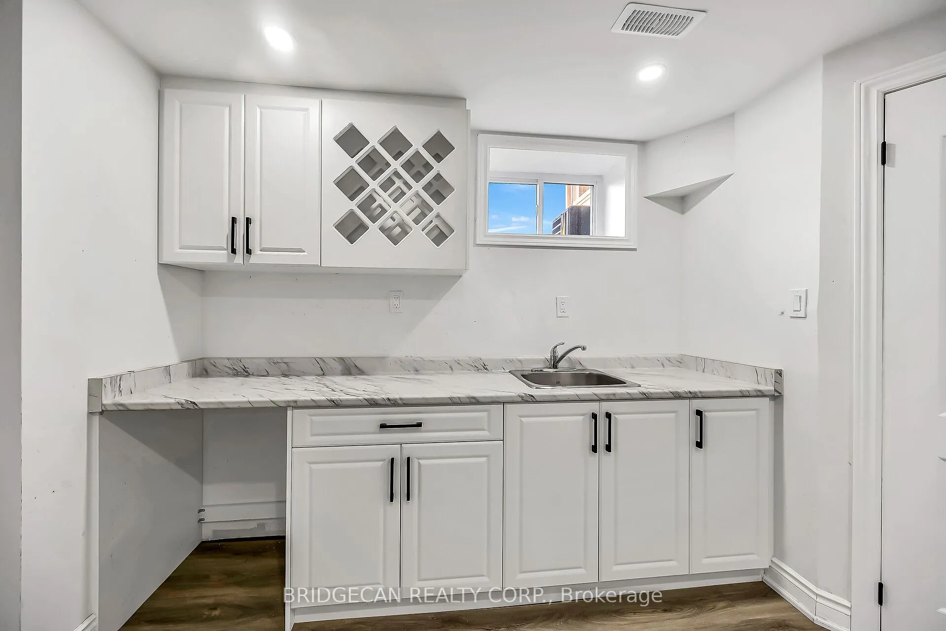 17 Brierwood Avenue