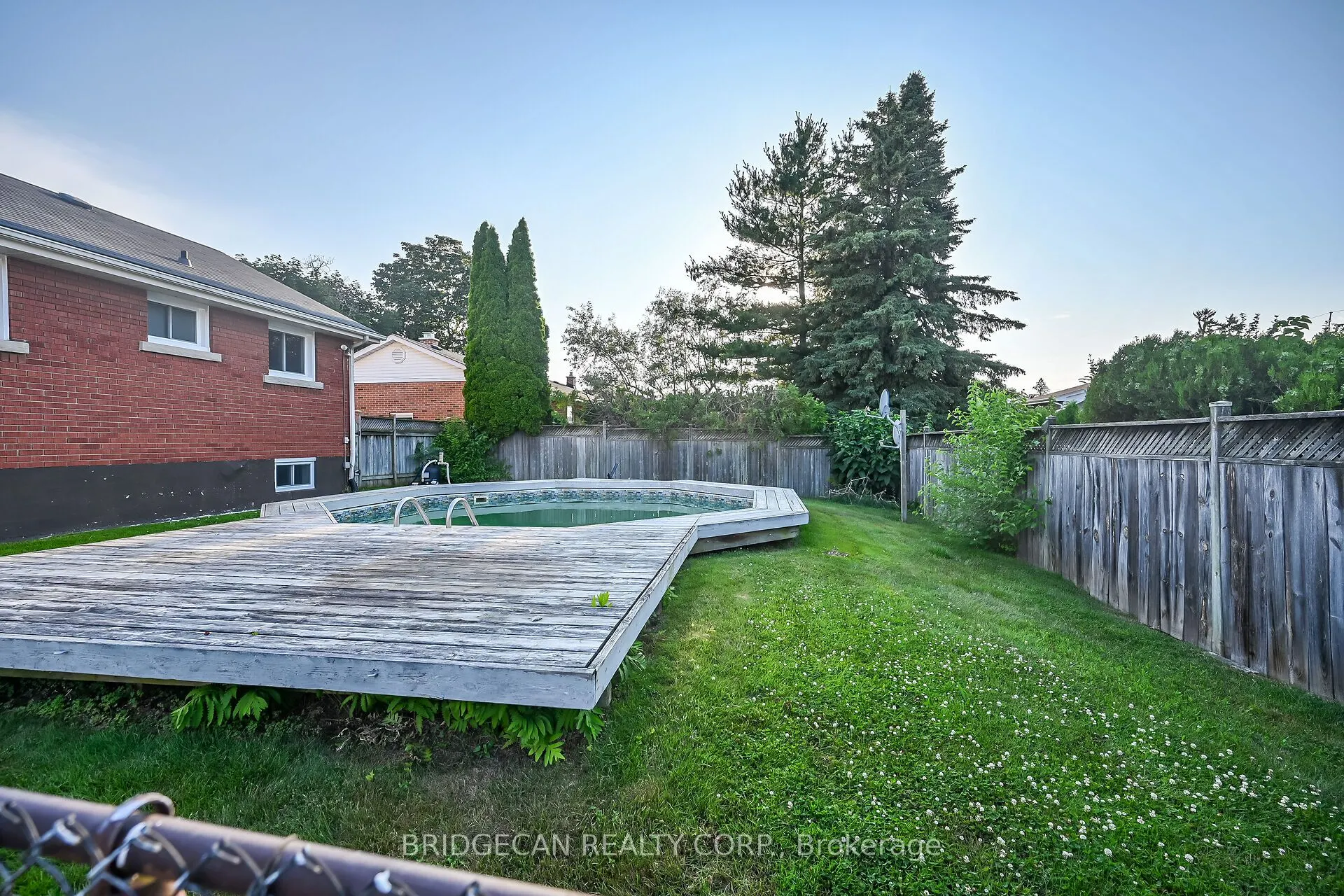 17 Brierwood Avenue