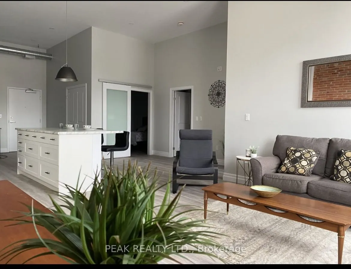 116 King Street, #202