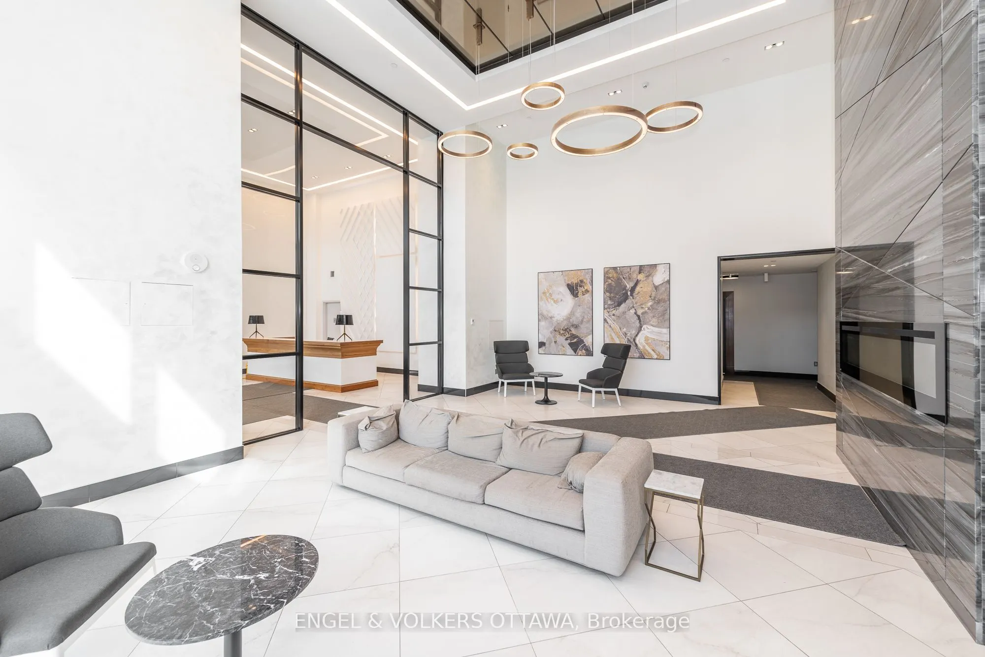 255 BAY Street W, #1305