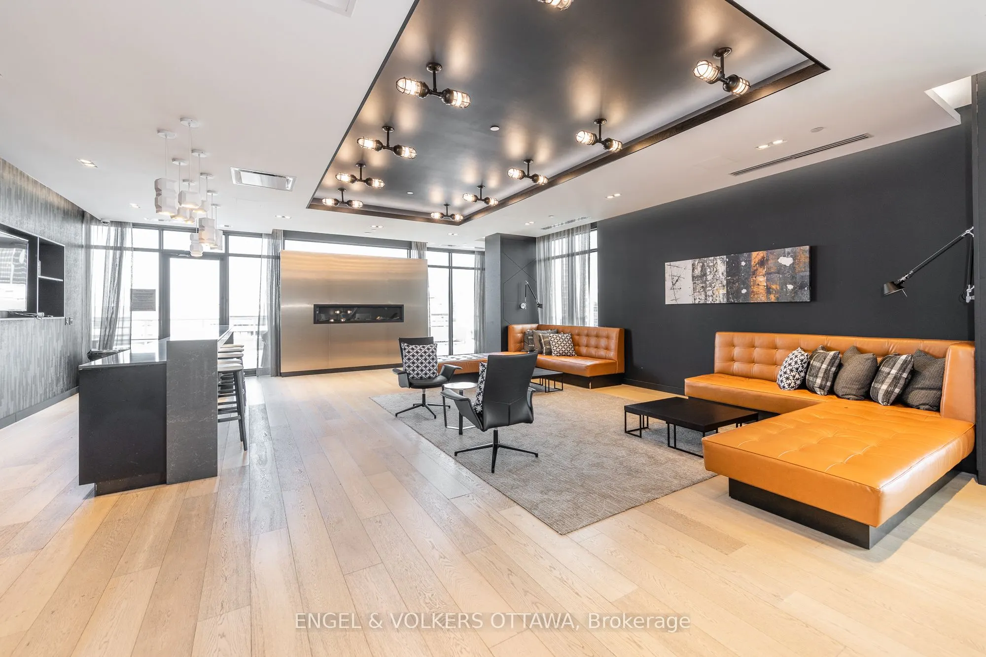 255 BAY Street W, #1305