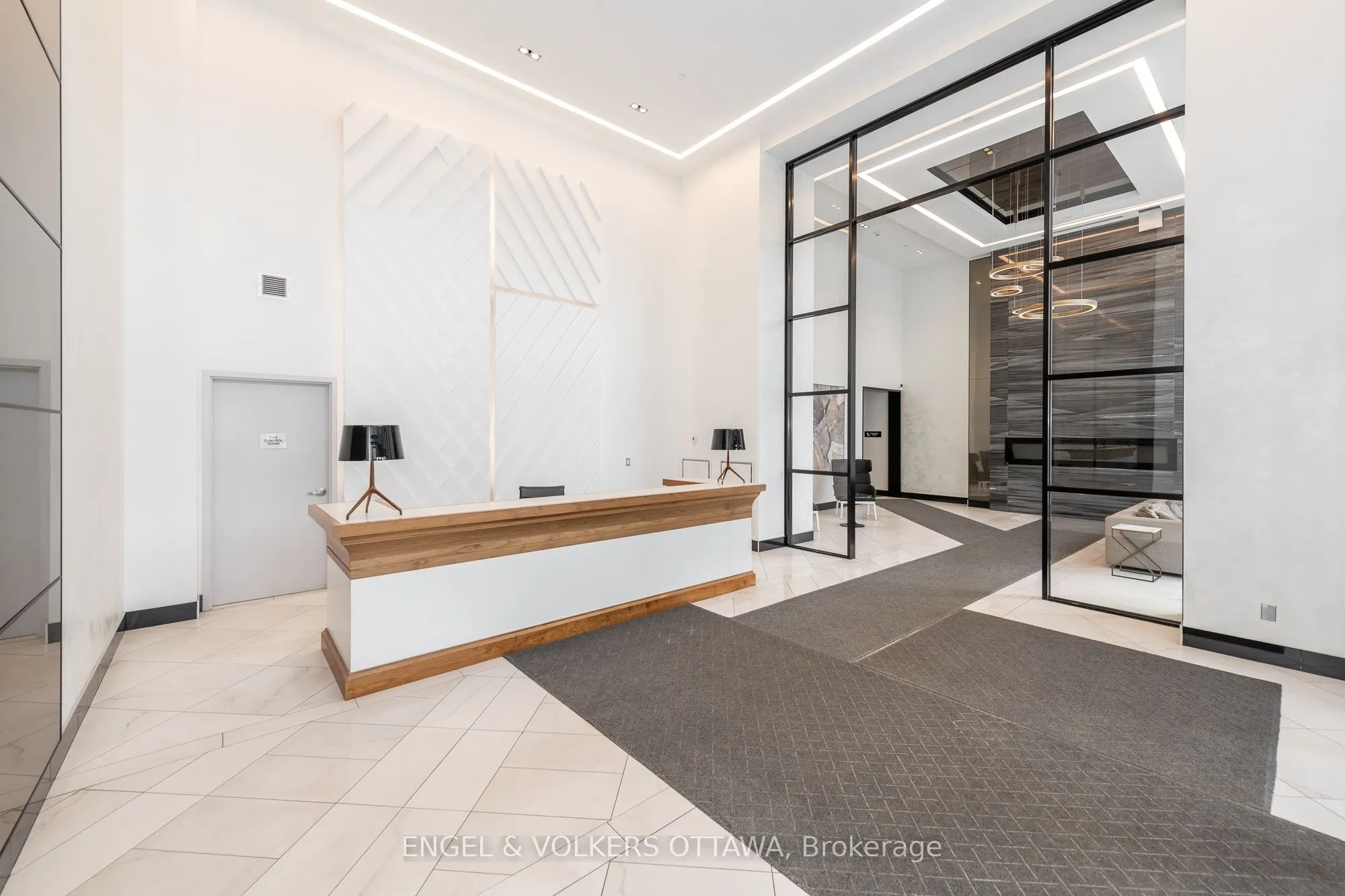 255 BAY Street W, #1305