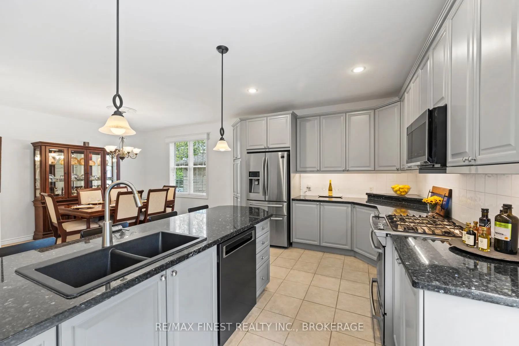 332 Honeywood Avenue