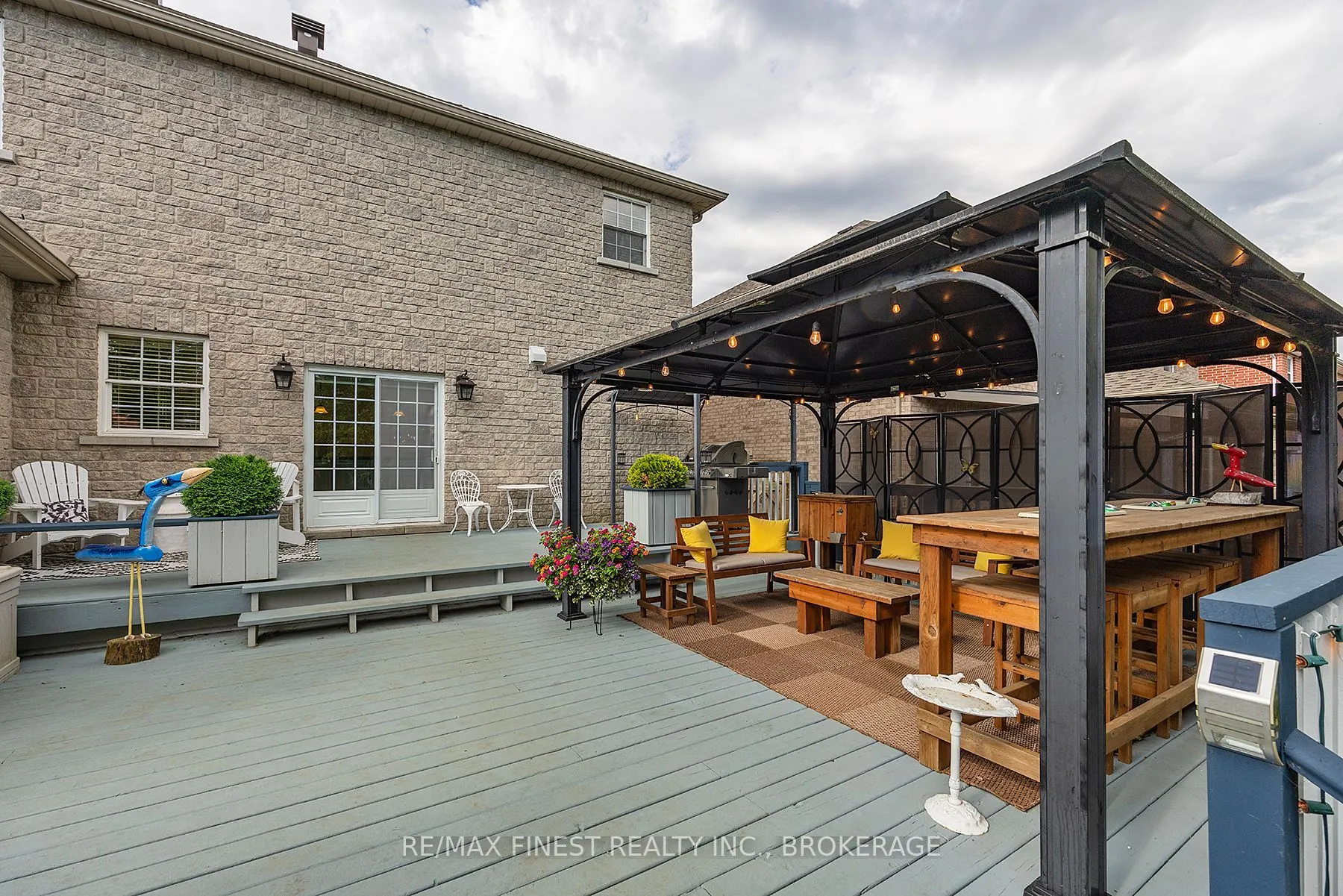 332 Honeywood Avenue