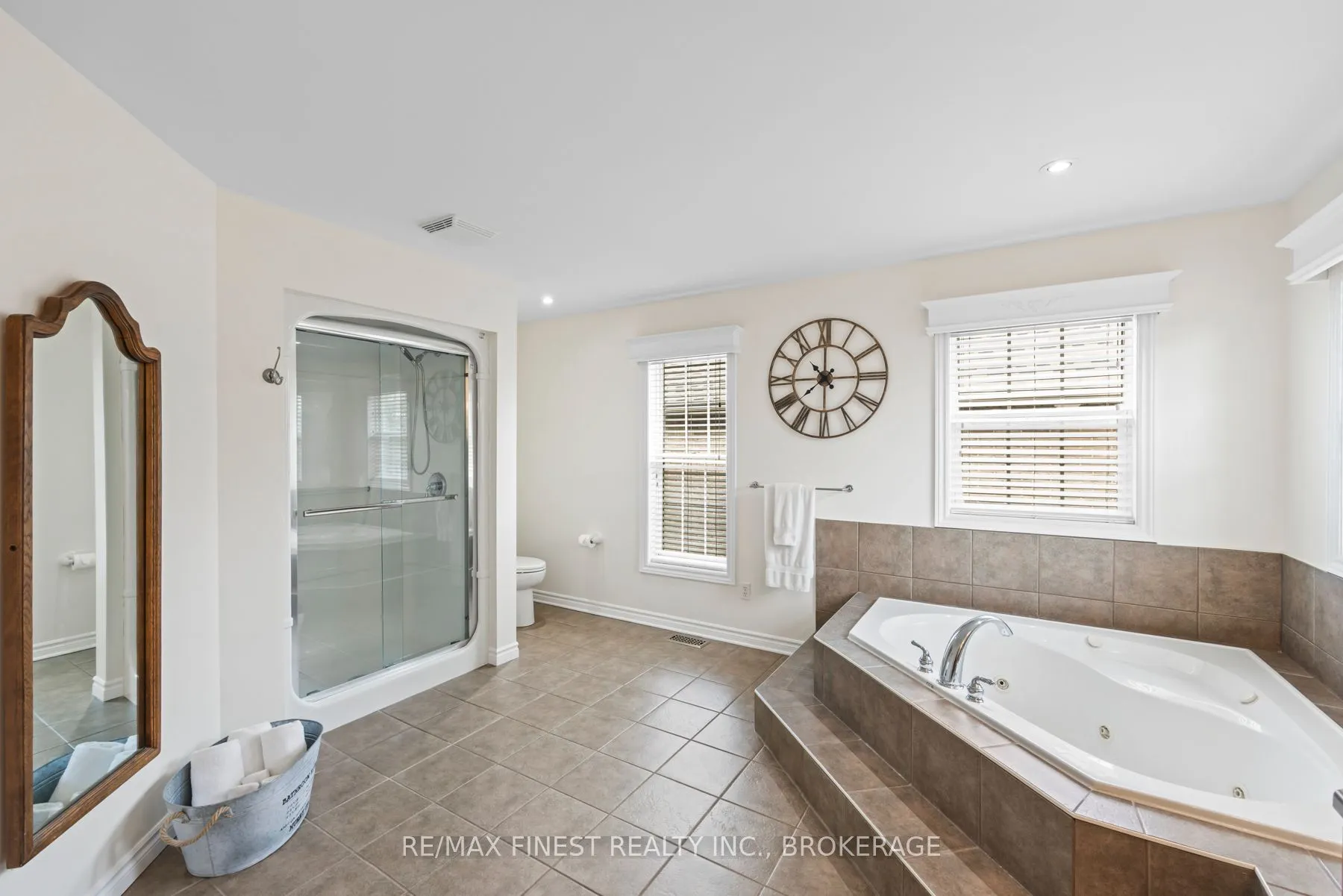 332 Honeywood Avenue