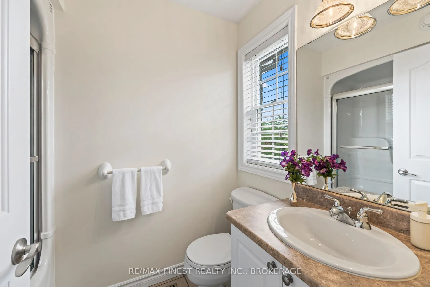 332 Honeywood Avenue