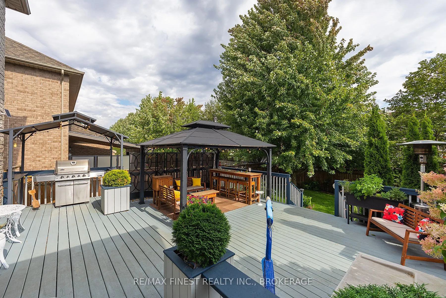 332 Honeywood Avenue