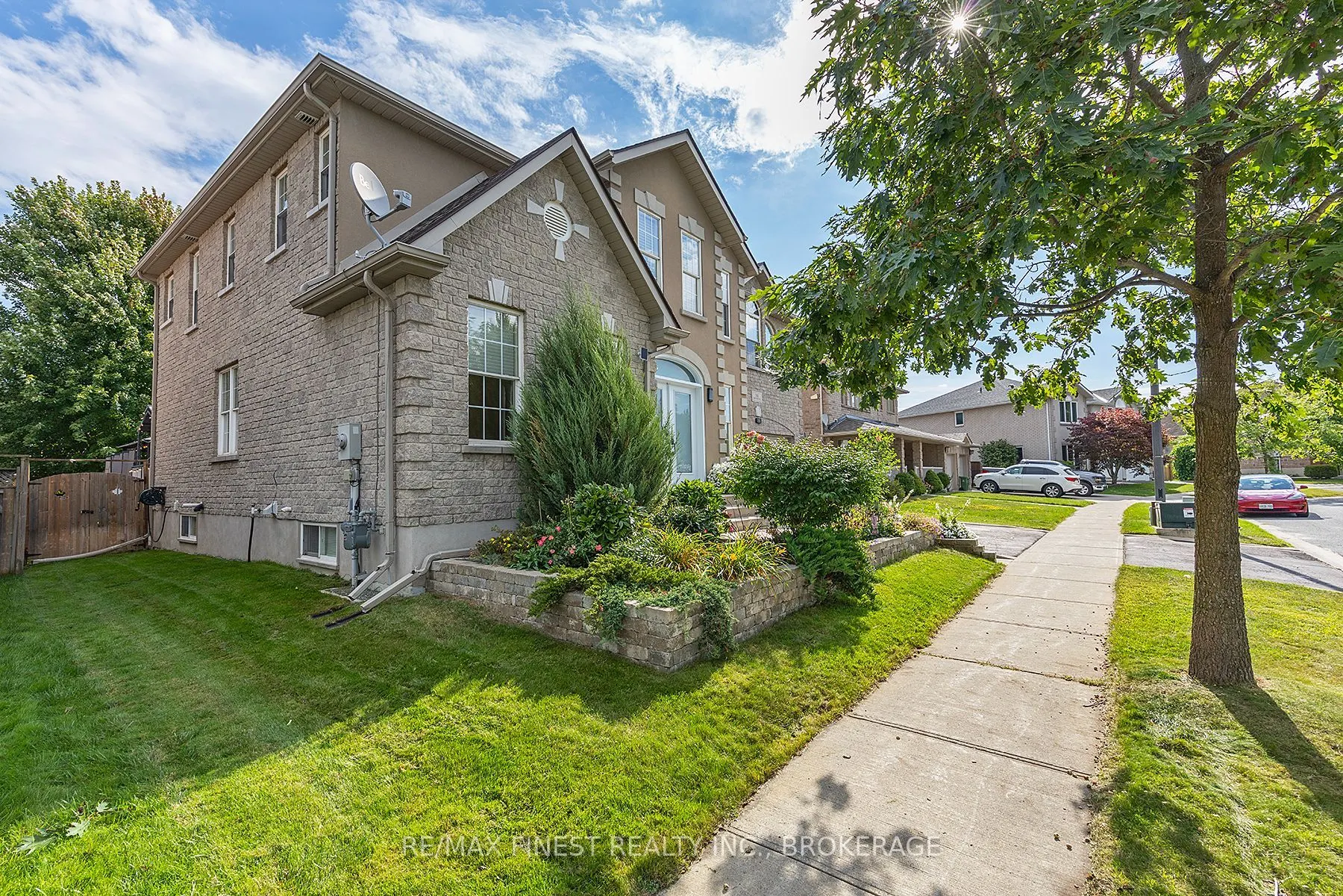 332 Honeywood Avenue
