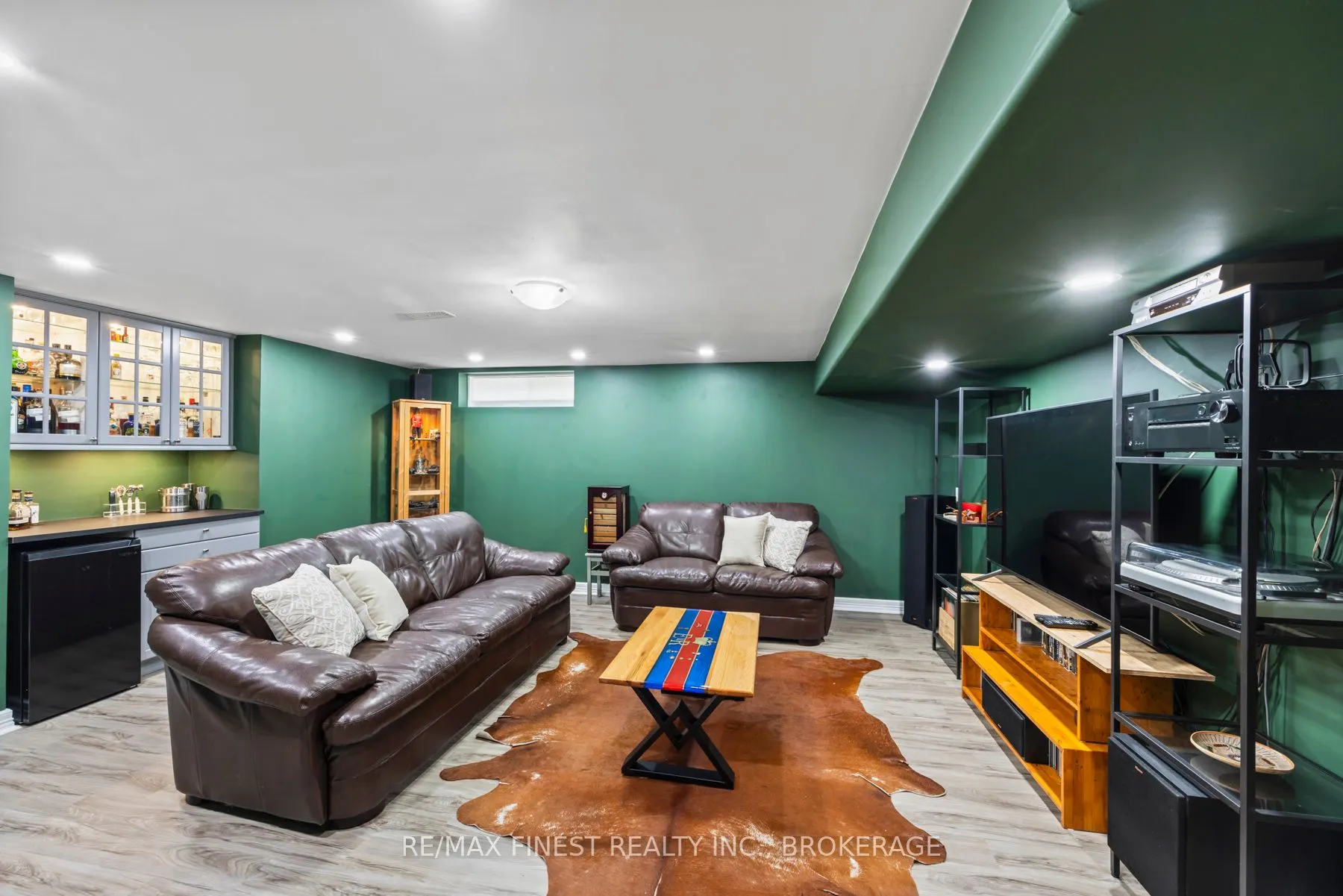 332 Honeywood Avenue