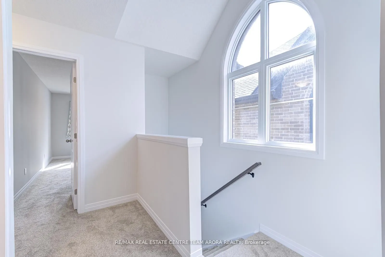 142 Queensbrook Crescent