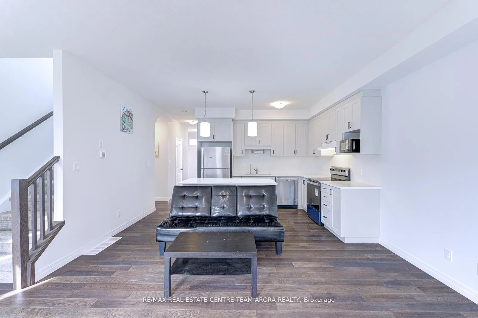 142 Queensbrook Crescent