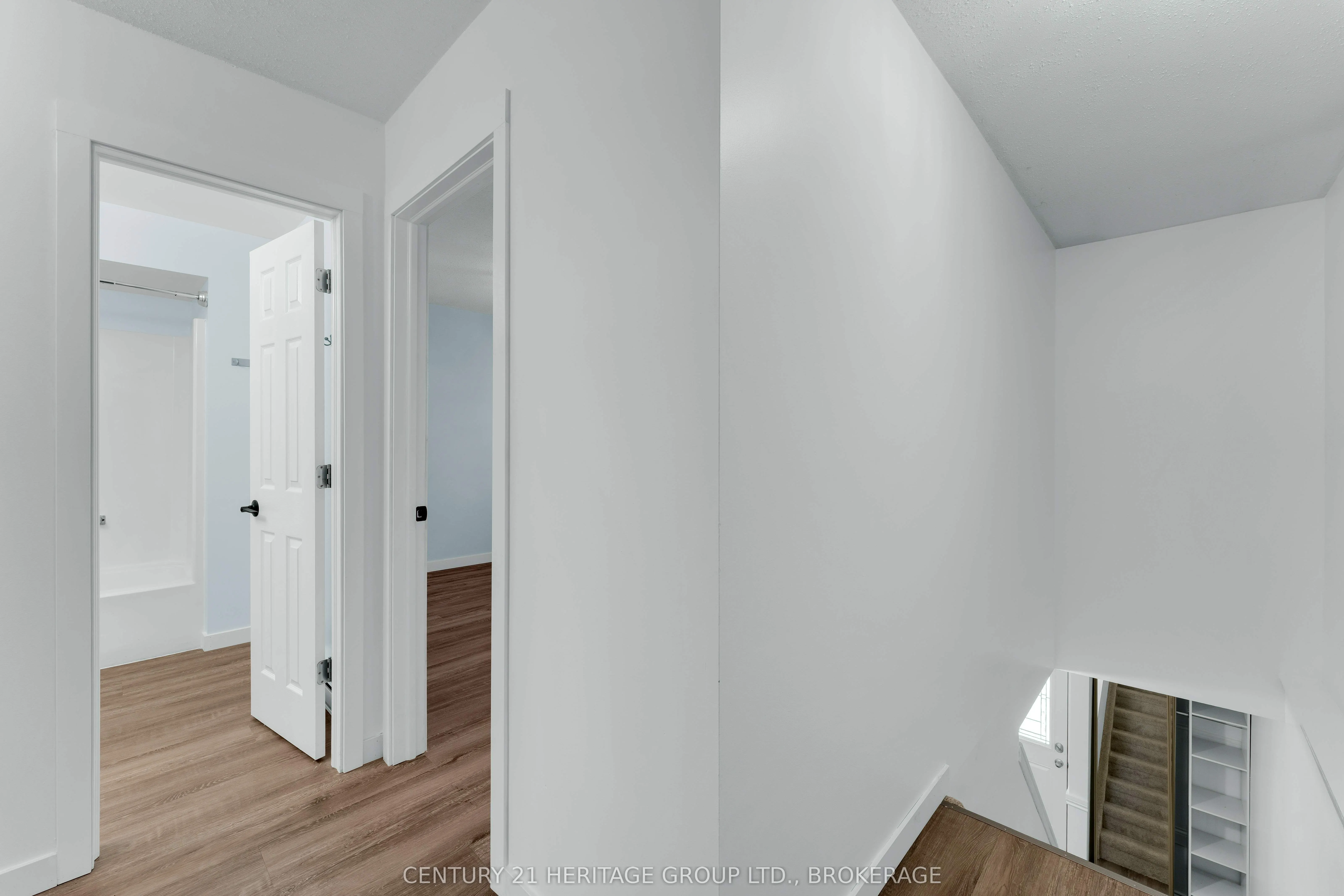 802 Datzell Lane W, #49