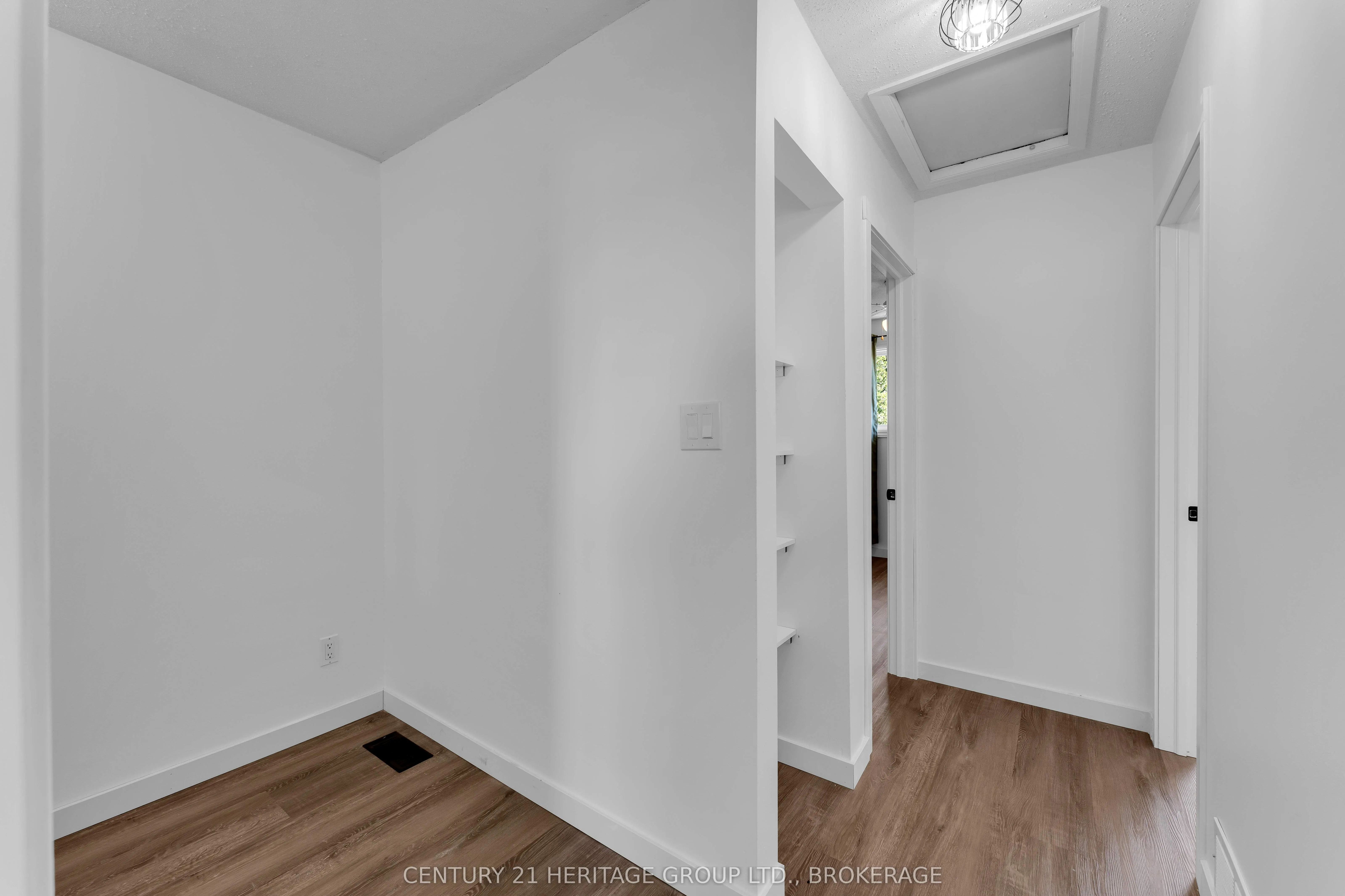 802 Datzell Lane W, #49
