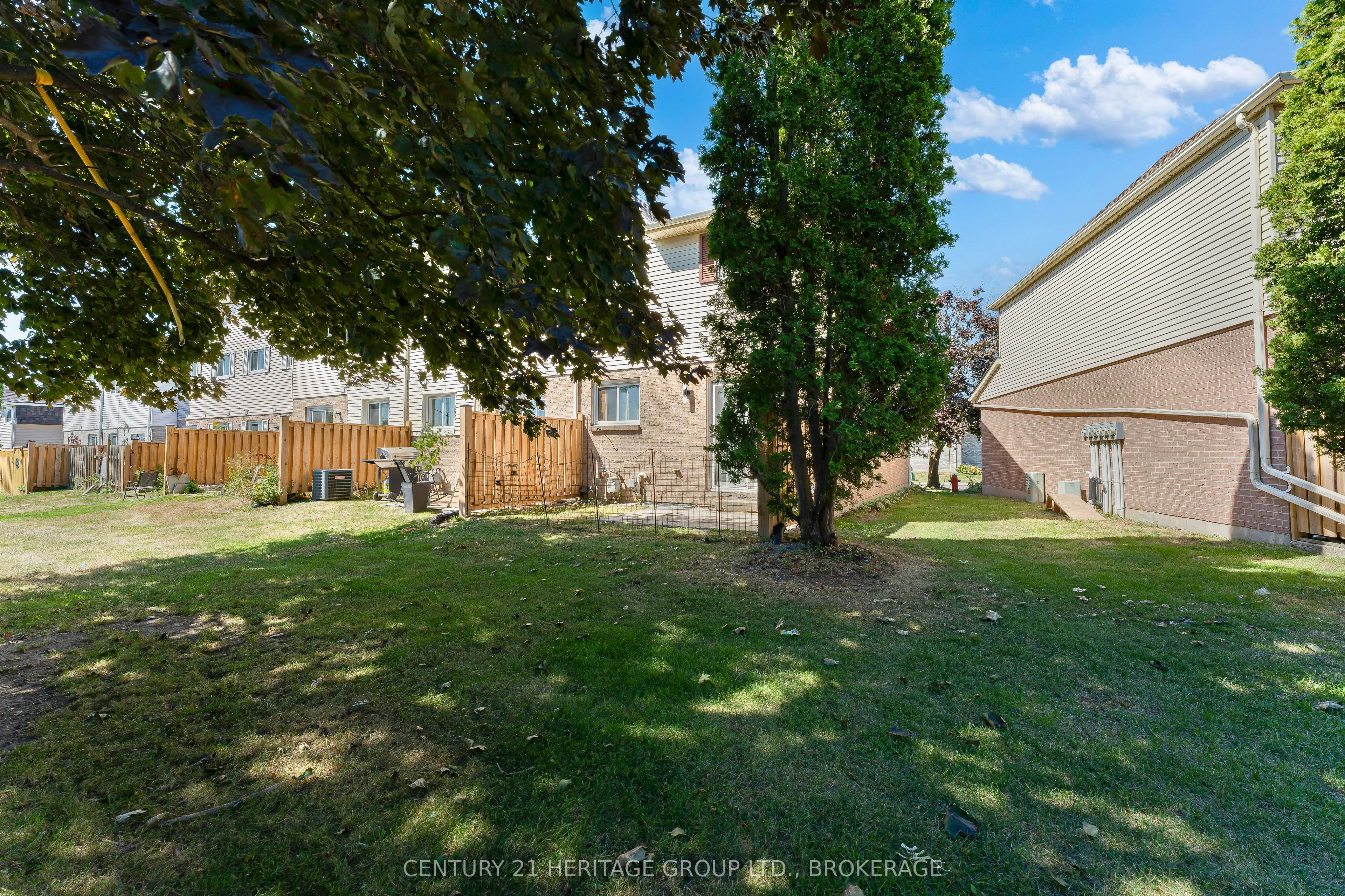 802 Datzell Lane W, #49