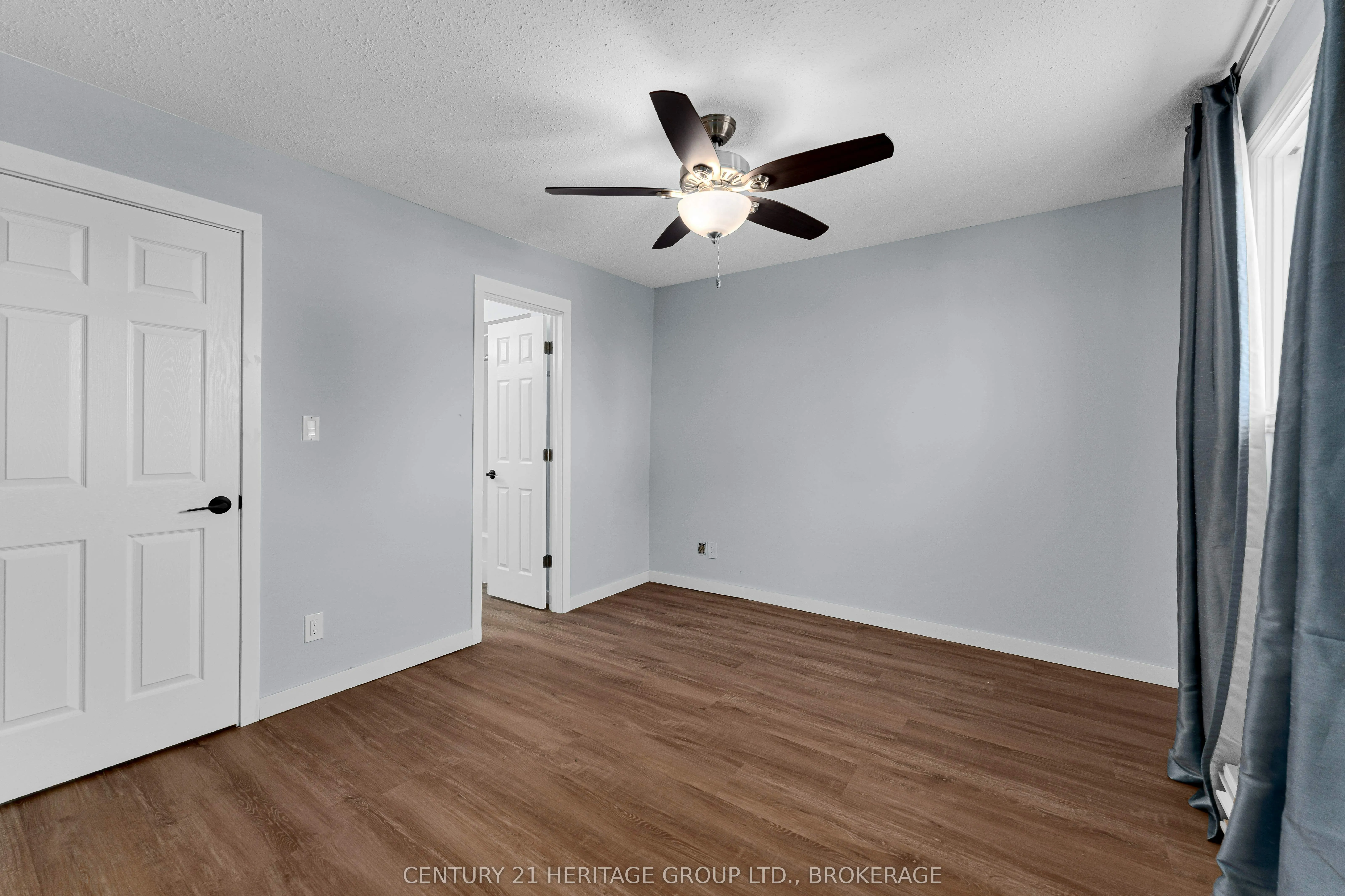 802 Datzell Lane W, #49