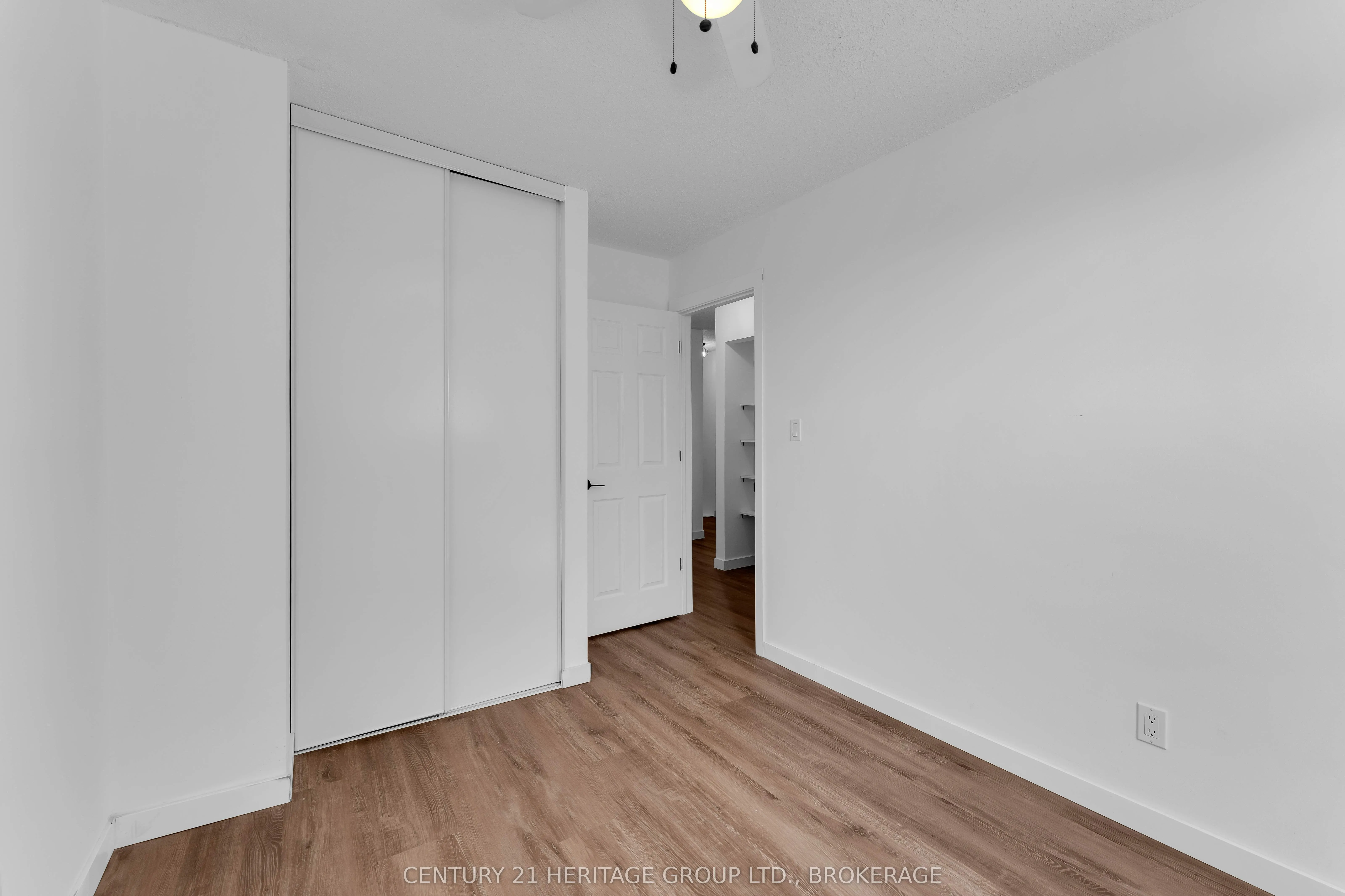 802 Datzell Lane W, #49