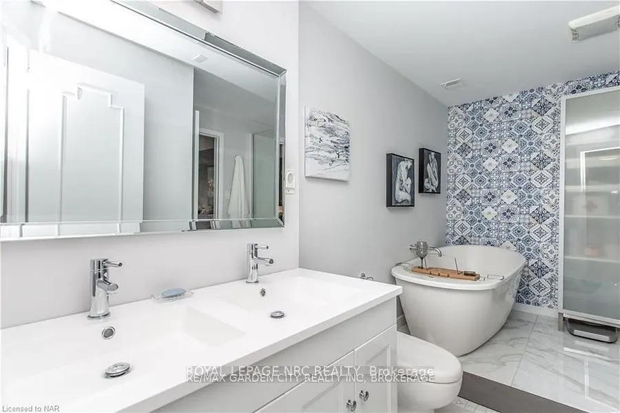 15 Towering Heights Boulevard, #1302