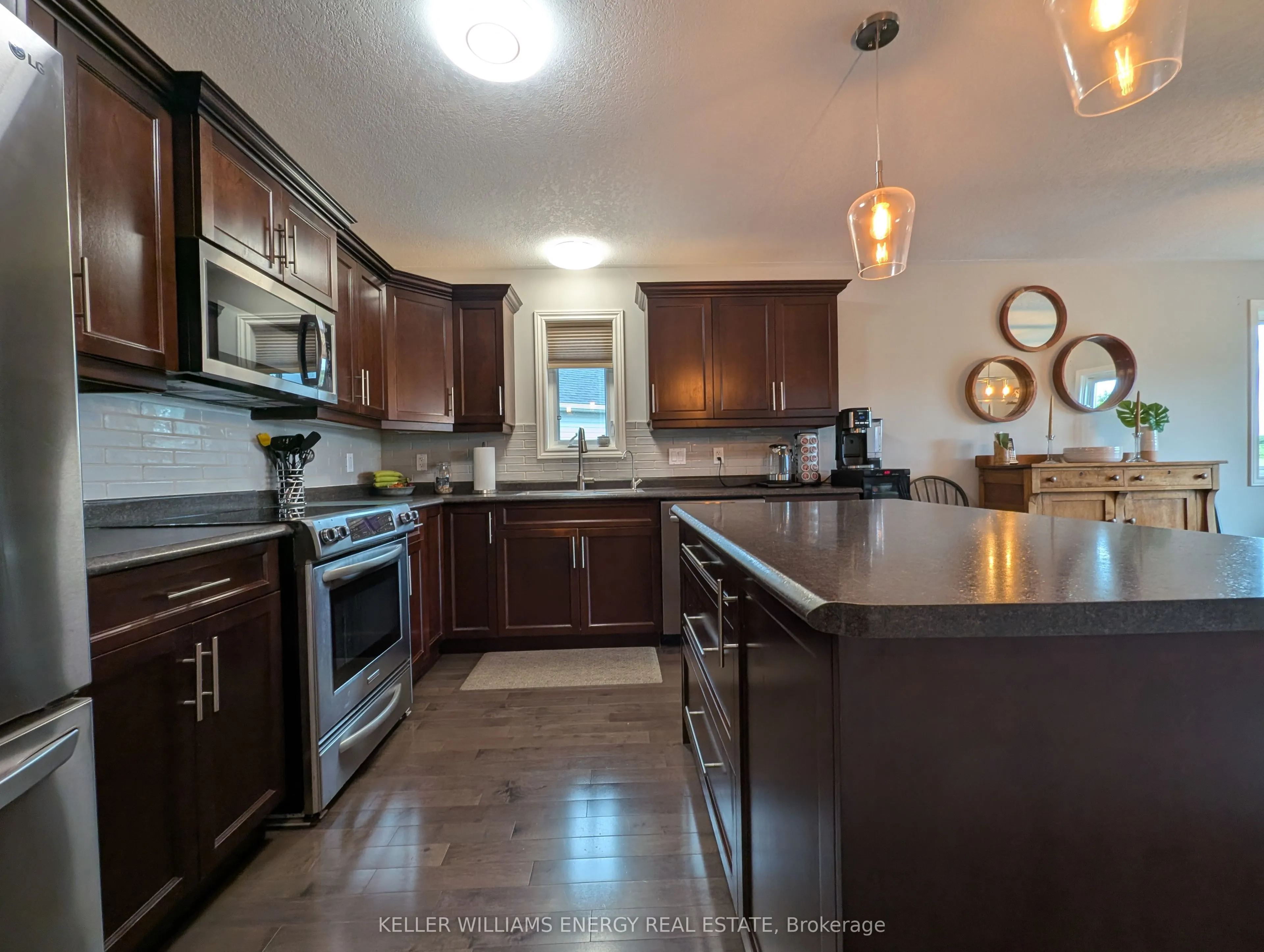 34 Mount Grove Crescent
