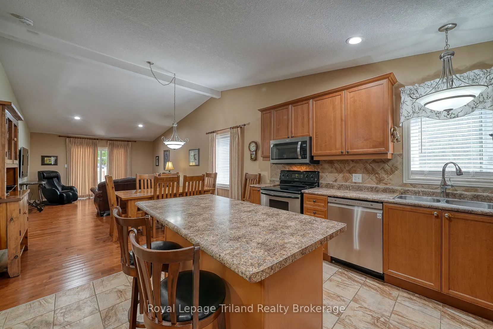 54 Garden Avenue, #1