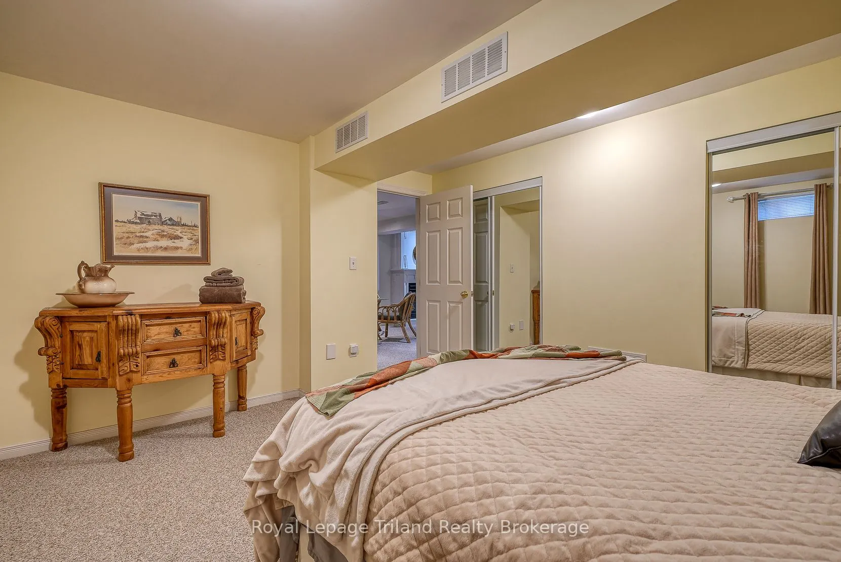 54 Garden Avenue, #1