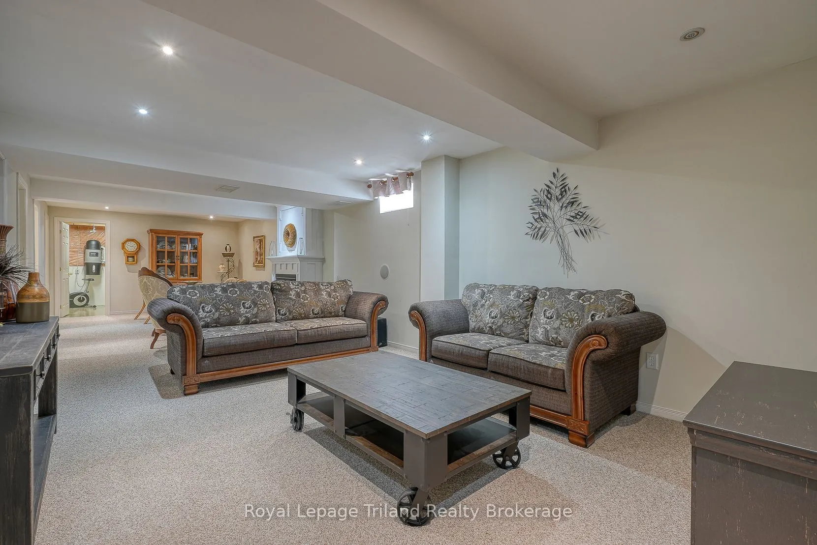 54 Garden Avenue, #1