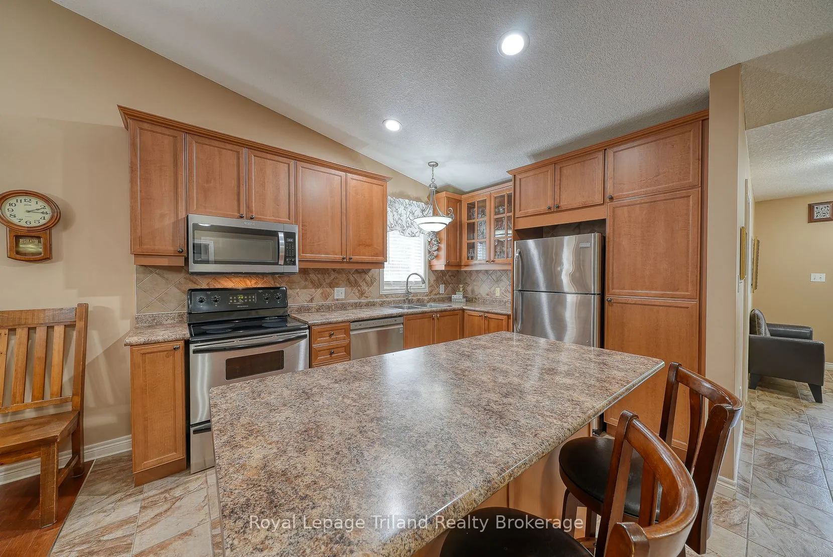 54 Garden Avenue, #1