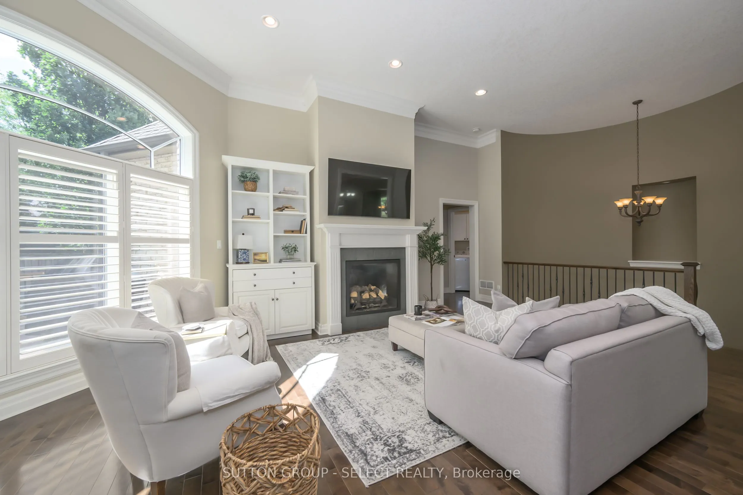 2014 Valleyrun Boulevard, #61