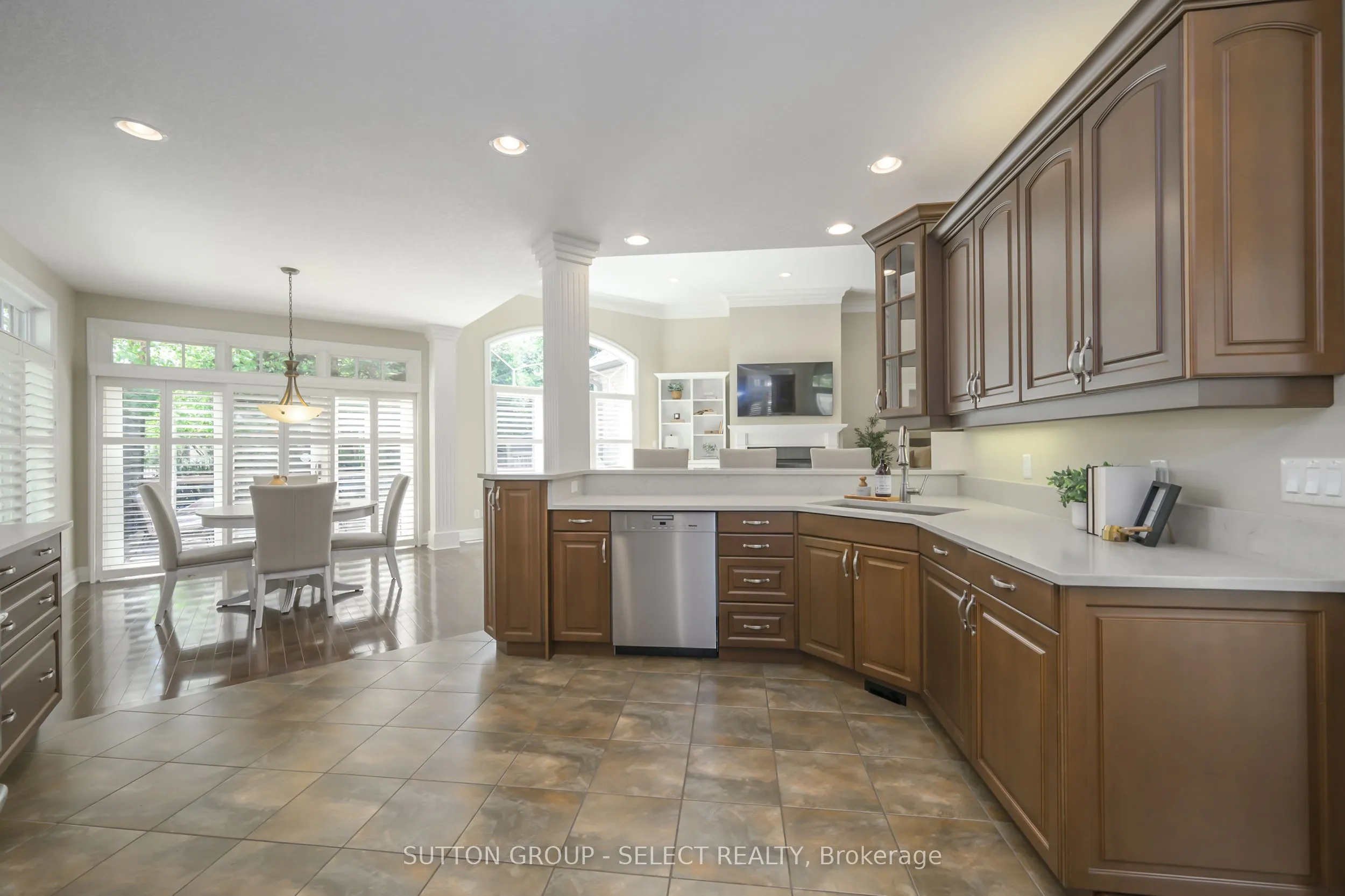 2014 Valleyrun Boulevard, #61
