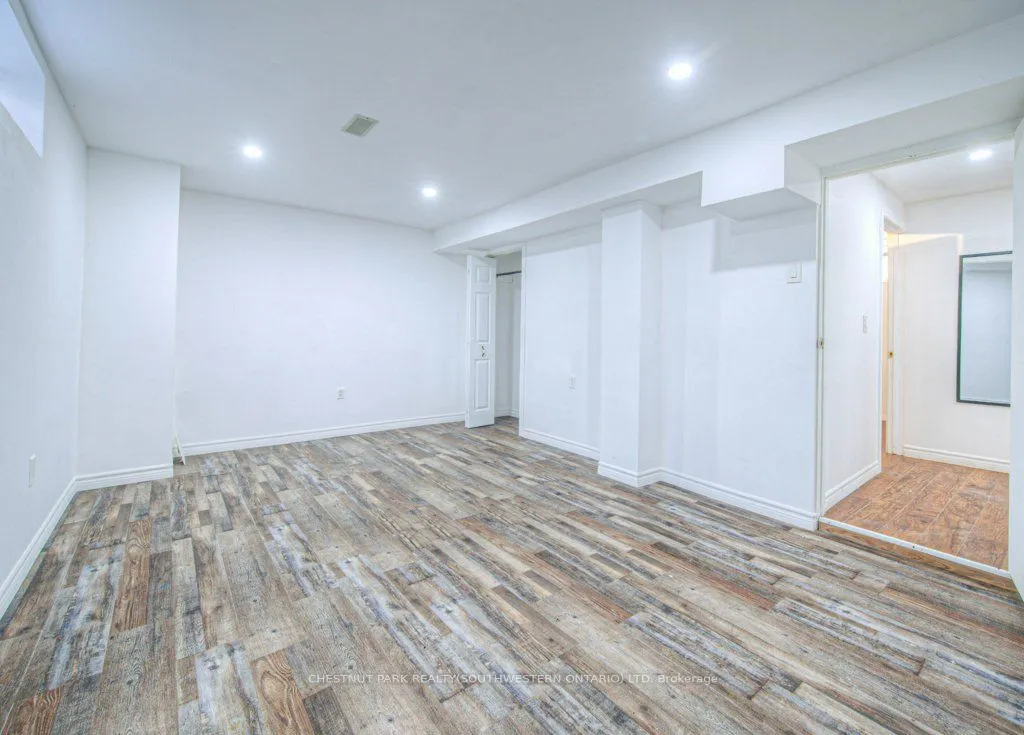 328 Clyde Road