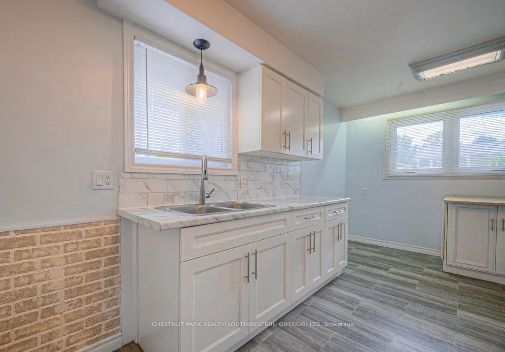 328 Clyde Road