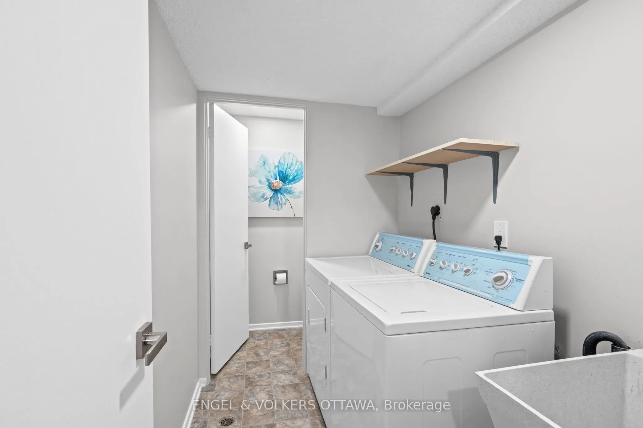 35 Belvedere Crescent, #35
