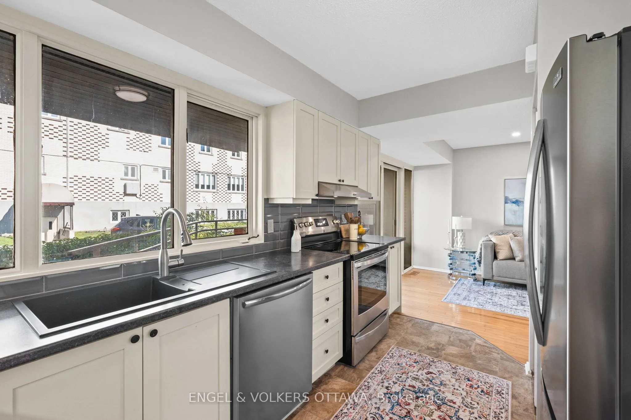 35 Belvedere Crescent, #35