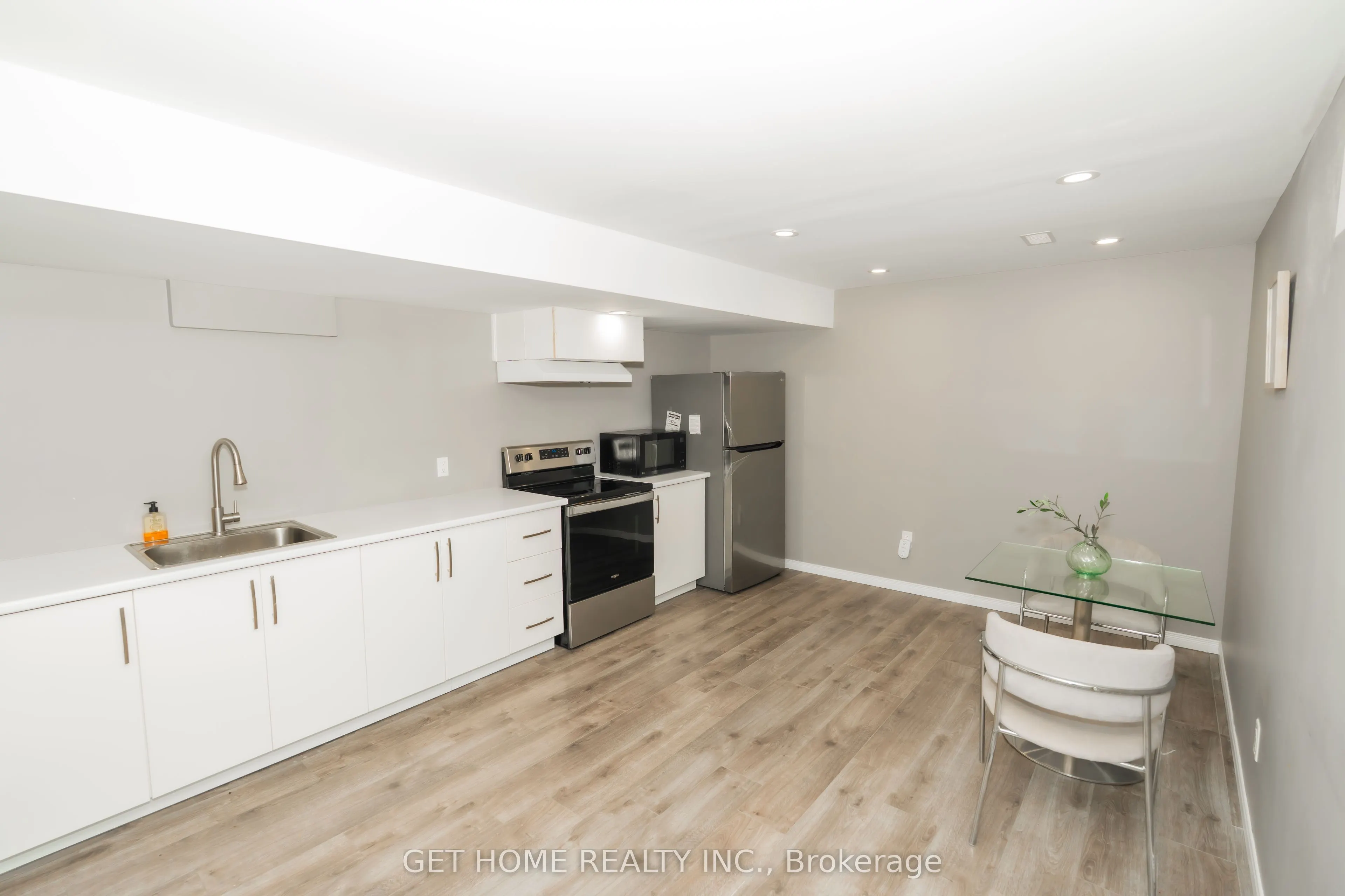 111 AUBREY Avenue, #Bsmt
