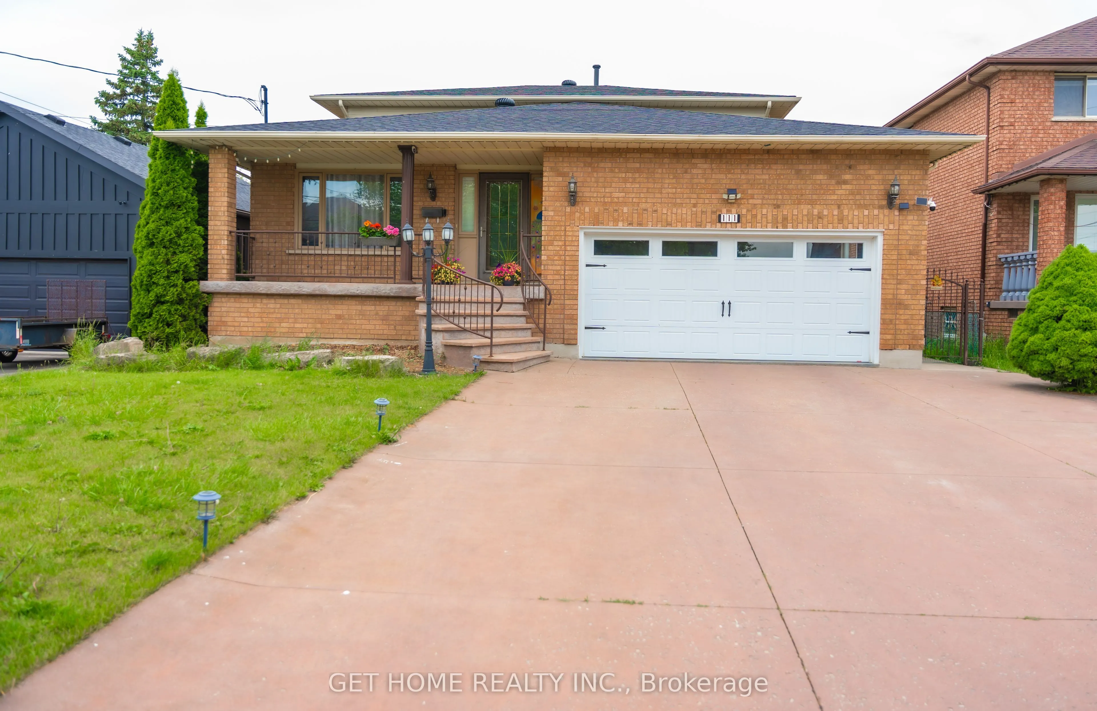 111 AUBREY Avenue, #Bsmt