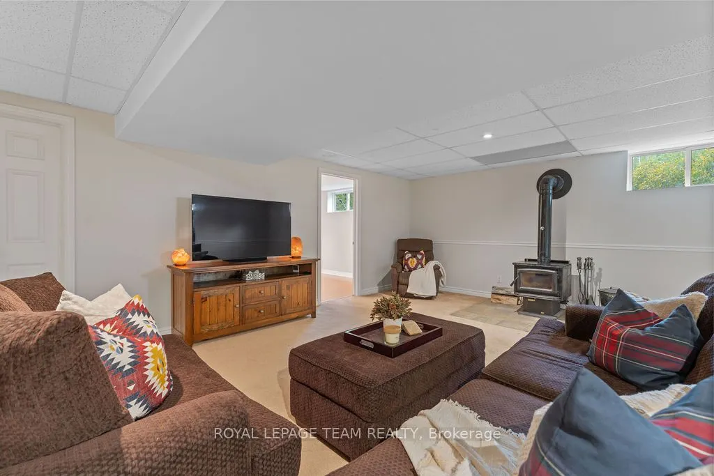 299 Golf Club Road