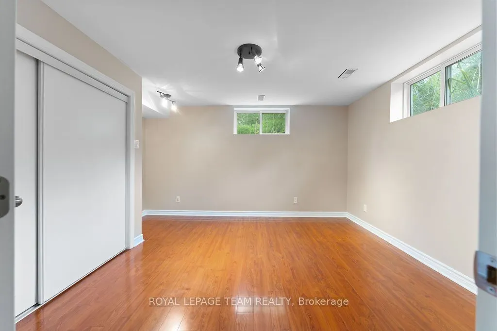 299 Golf Club Road