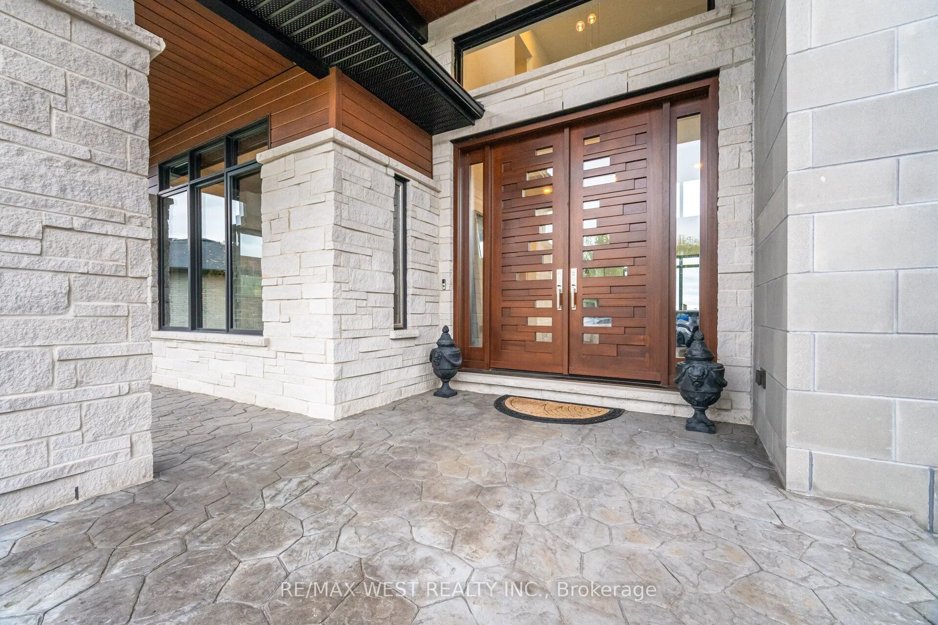 83 Navigation Drive