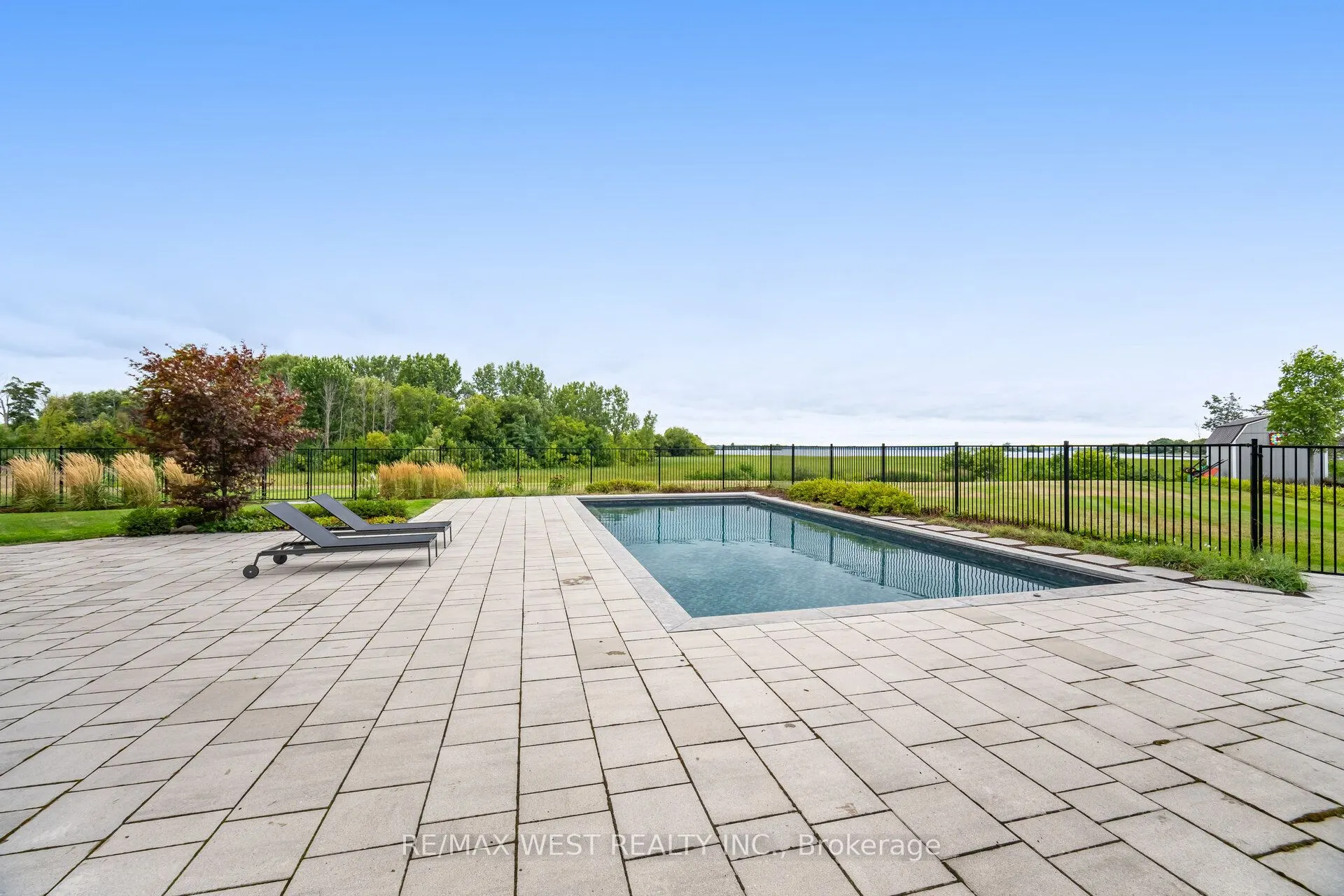 83 Navigation Drive