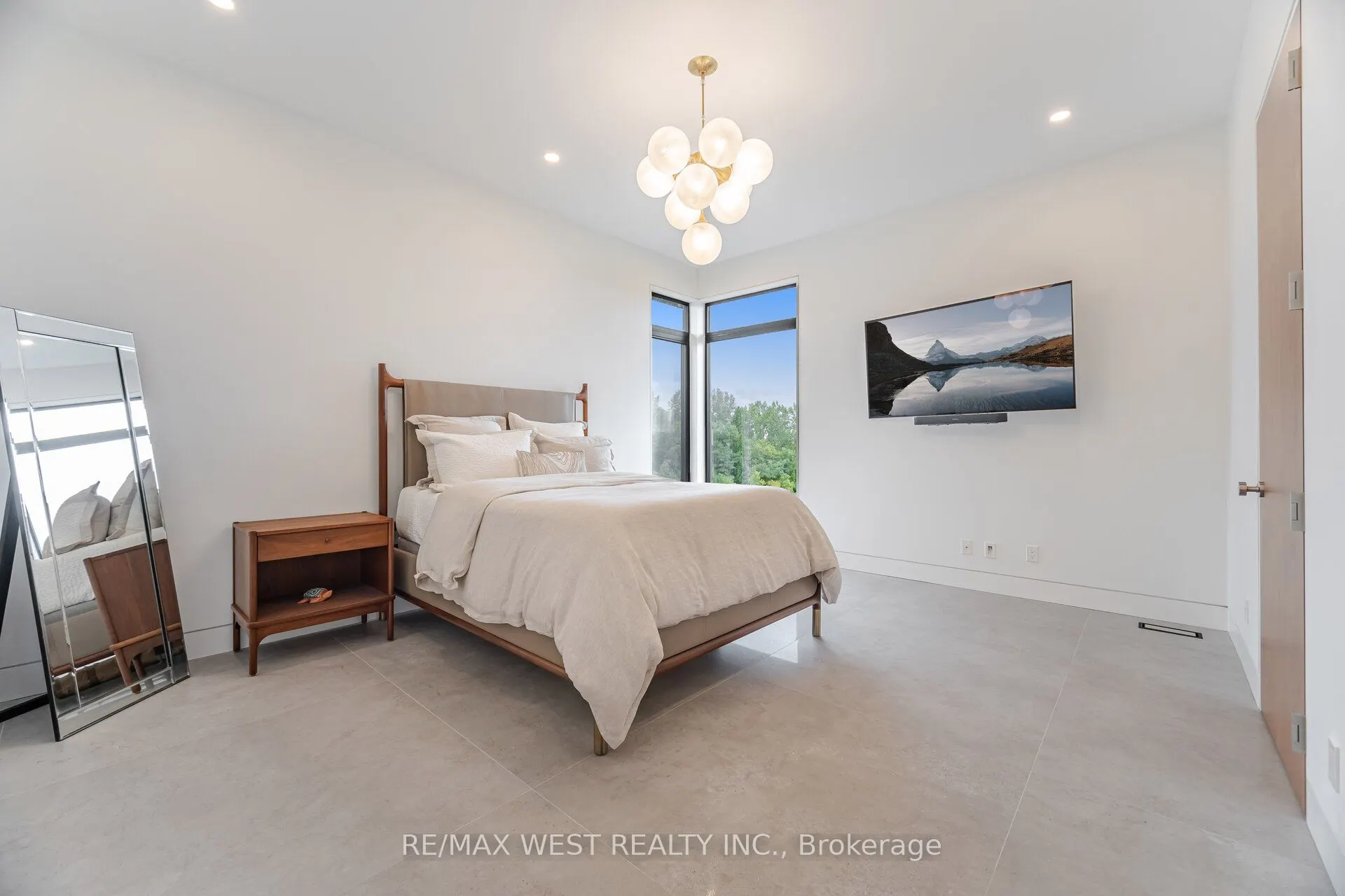 83 Navigation Drive