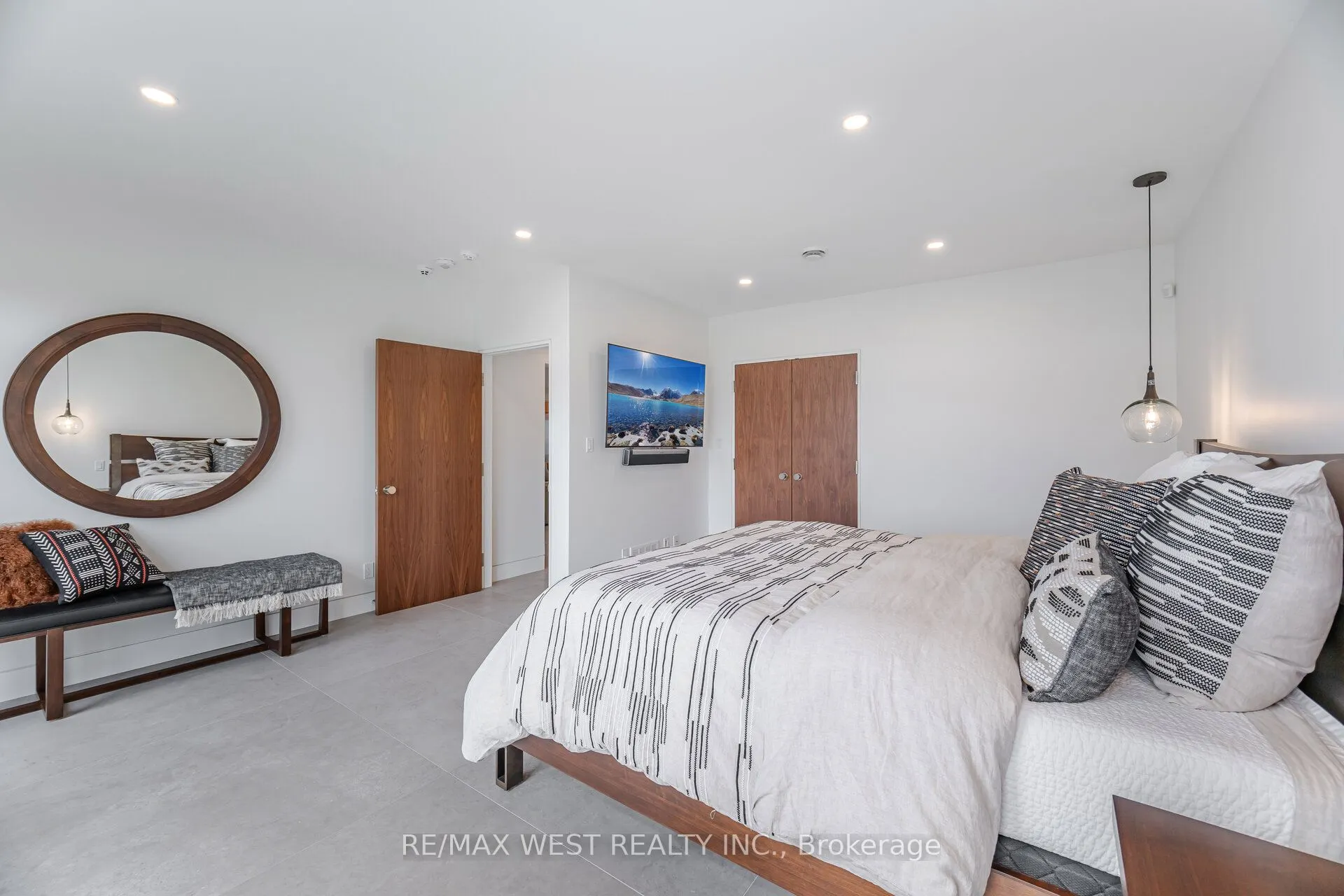 83 Navigation Drive