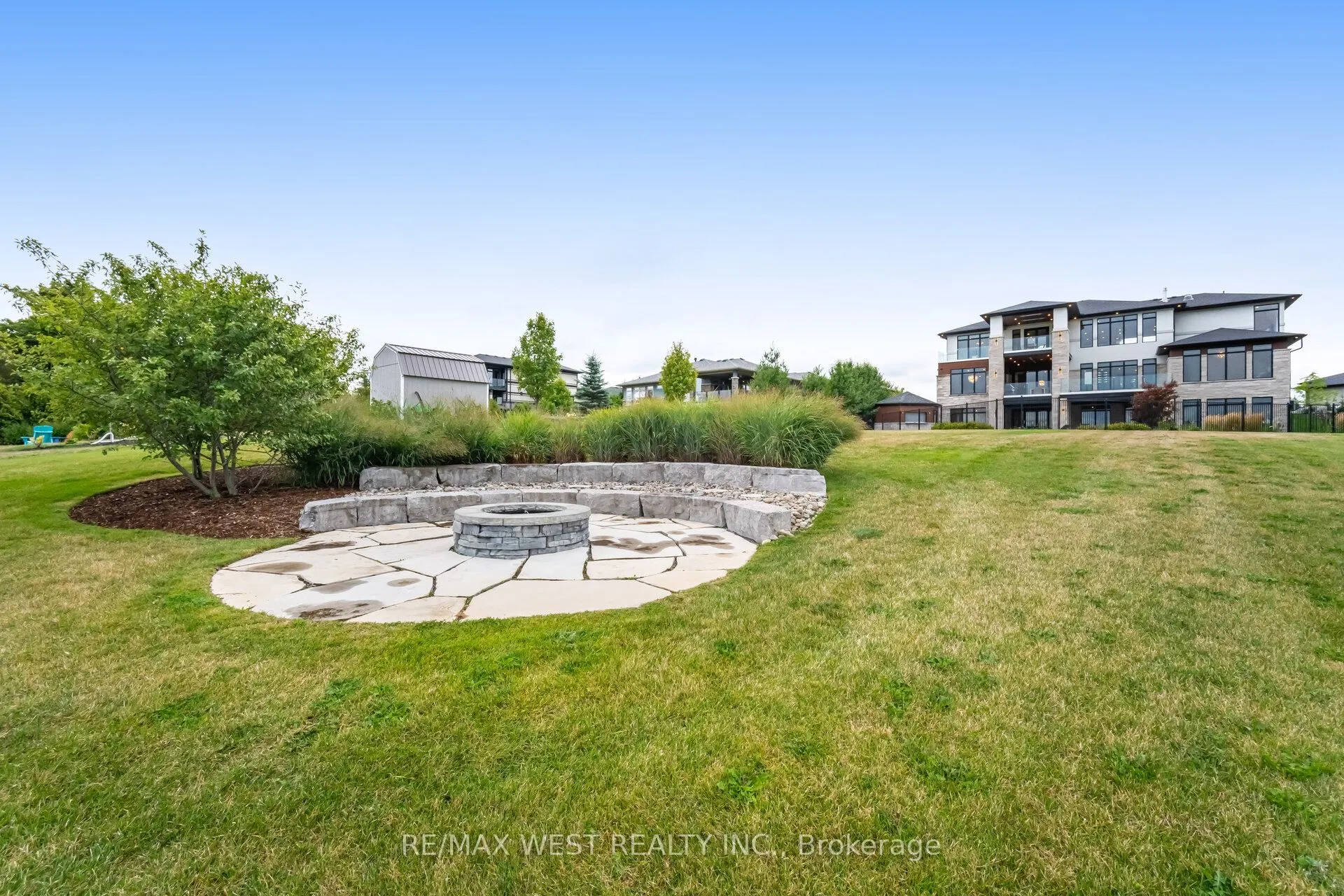 83 Navigation Drive