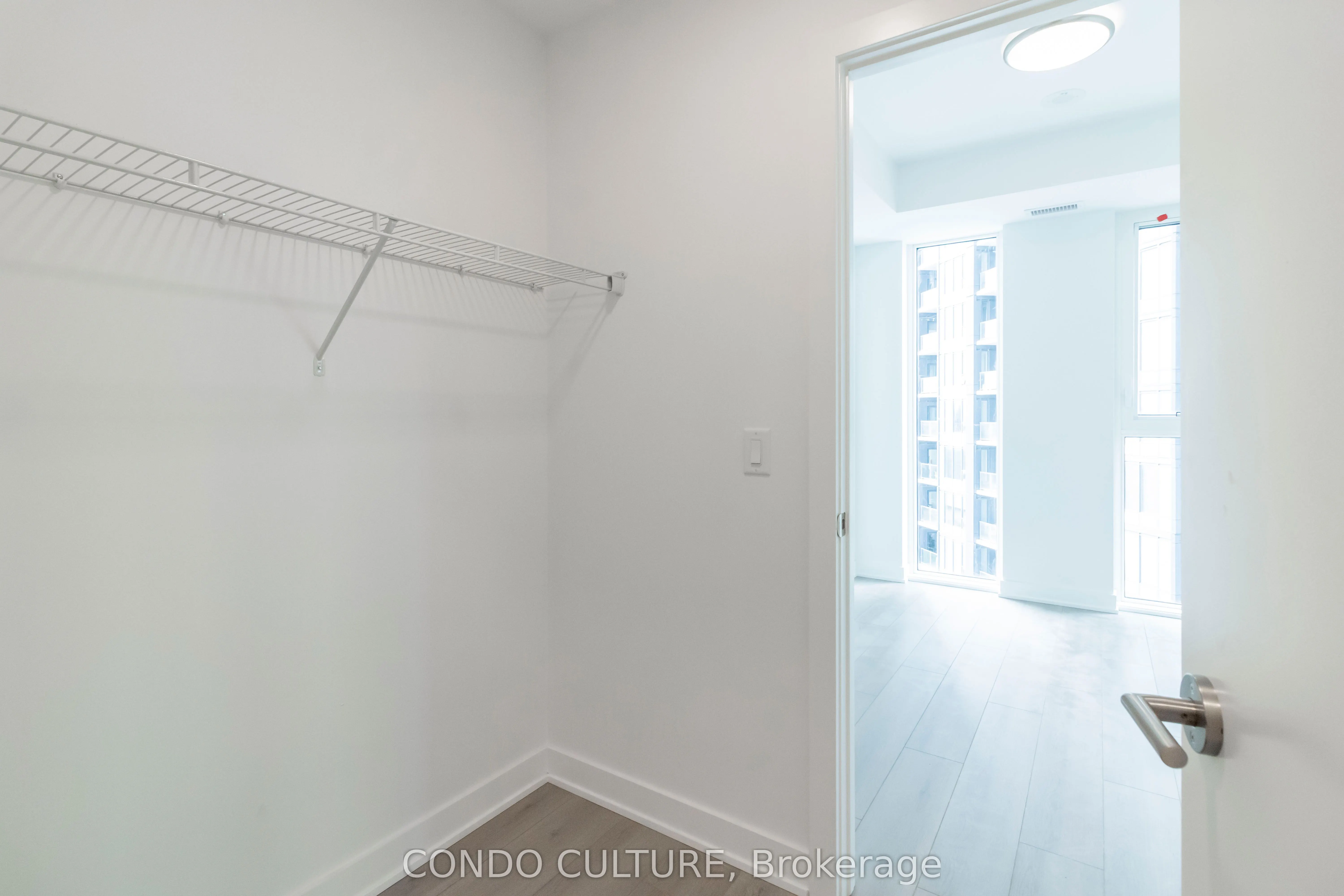 25 Wellington Street S, #1107