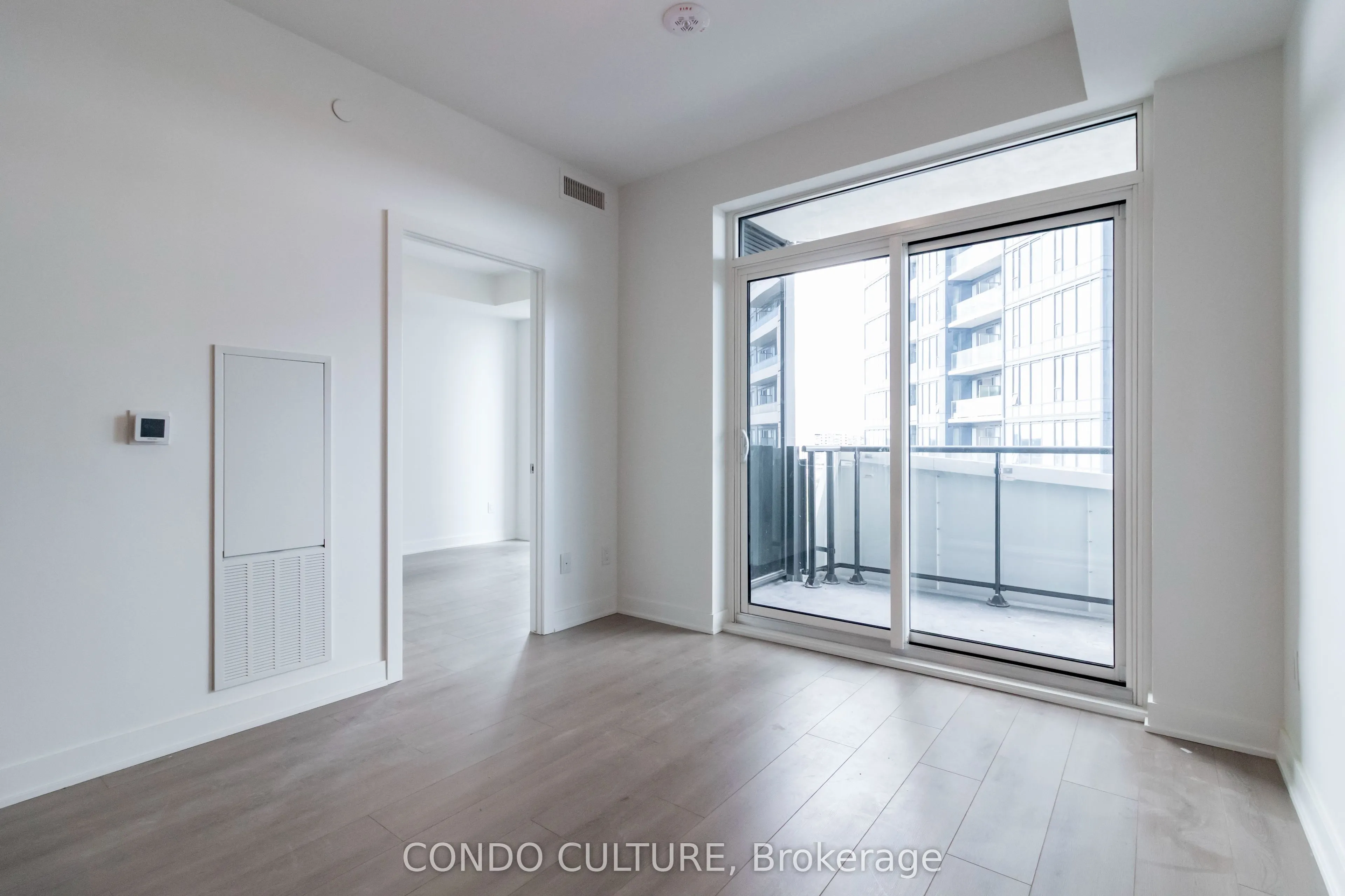 25 Wellington Street S, #1107
