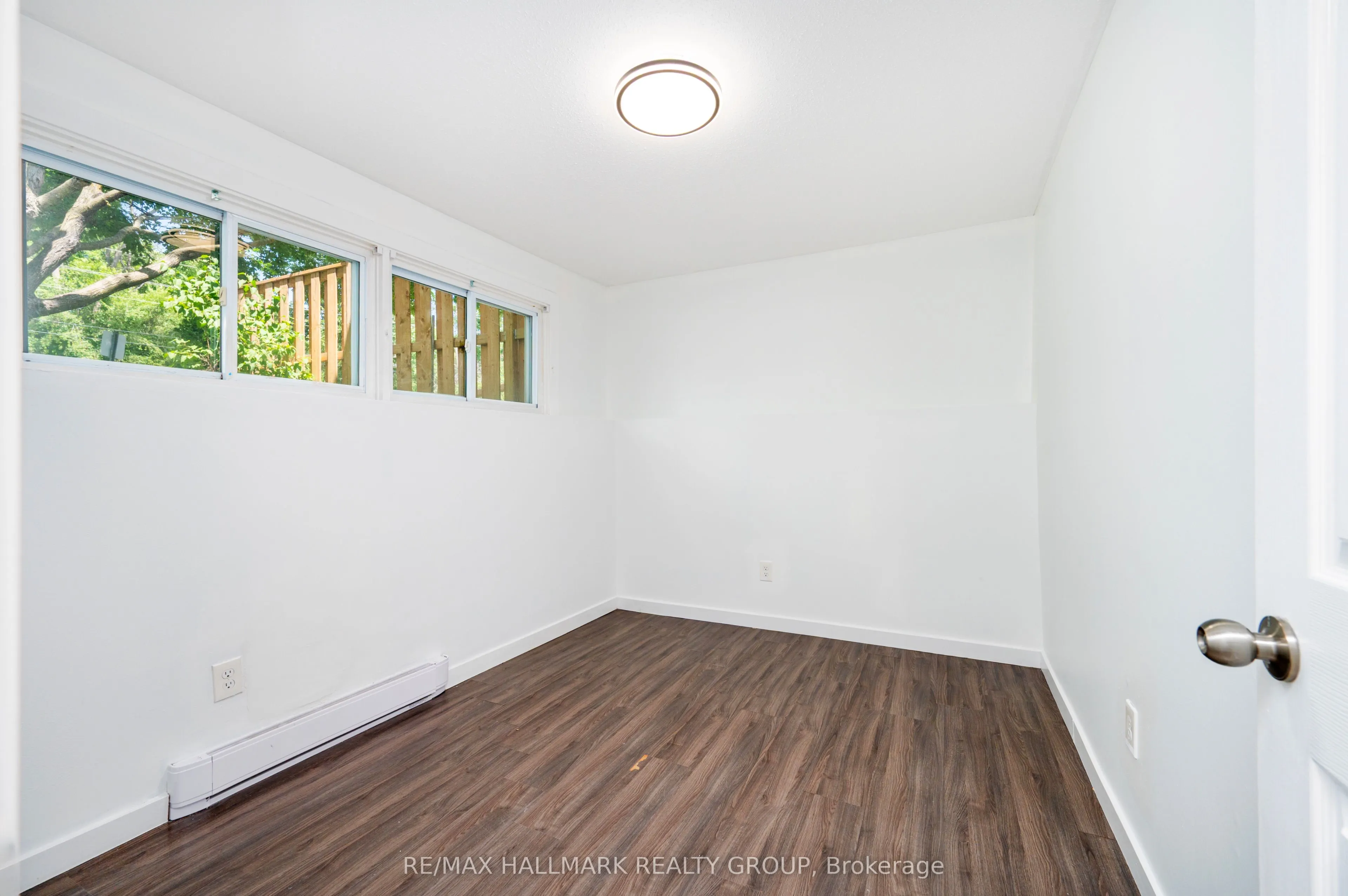 15 Banner Road, #M