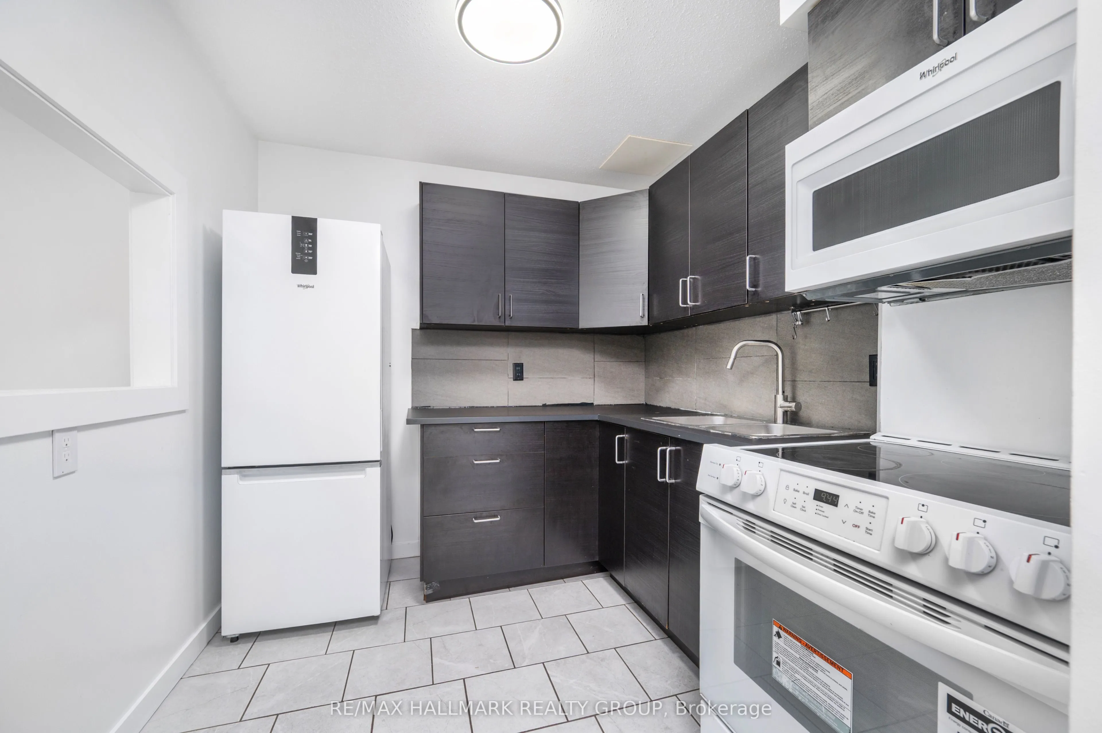 15 Banner Road, #M