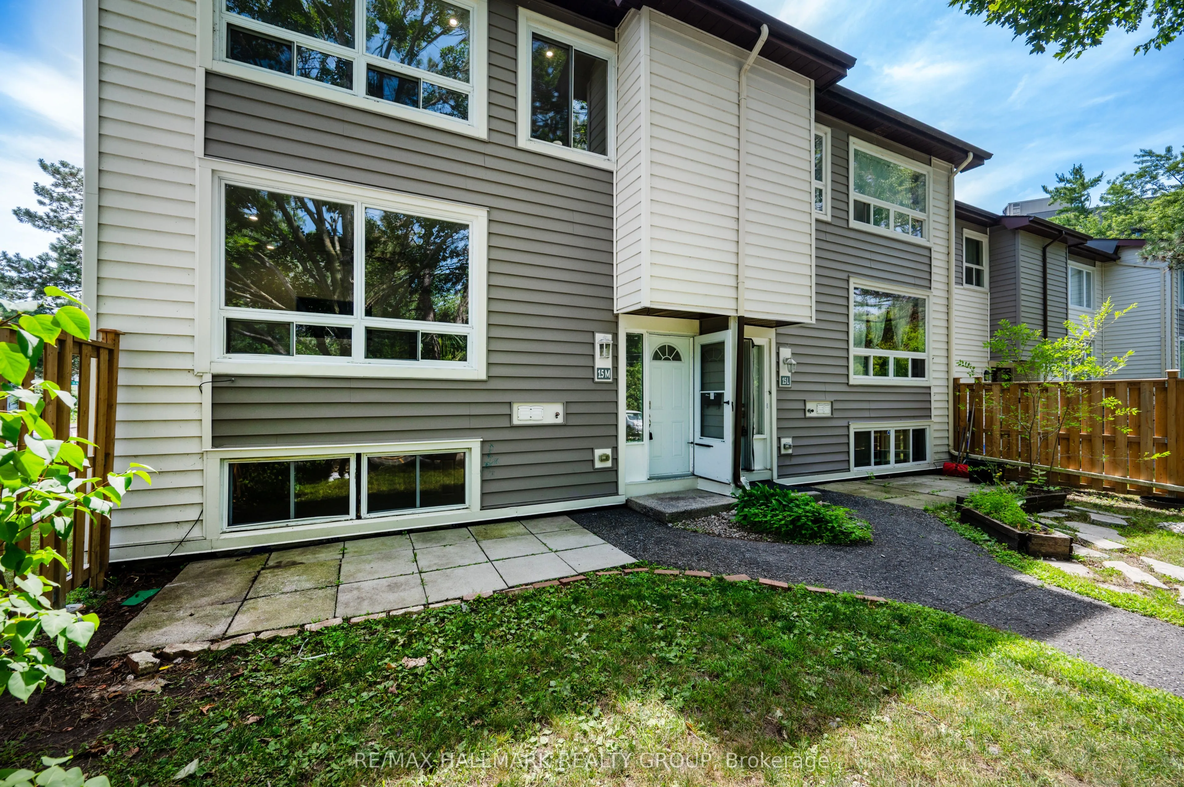 15 Banner Road, #M